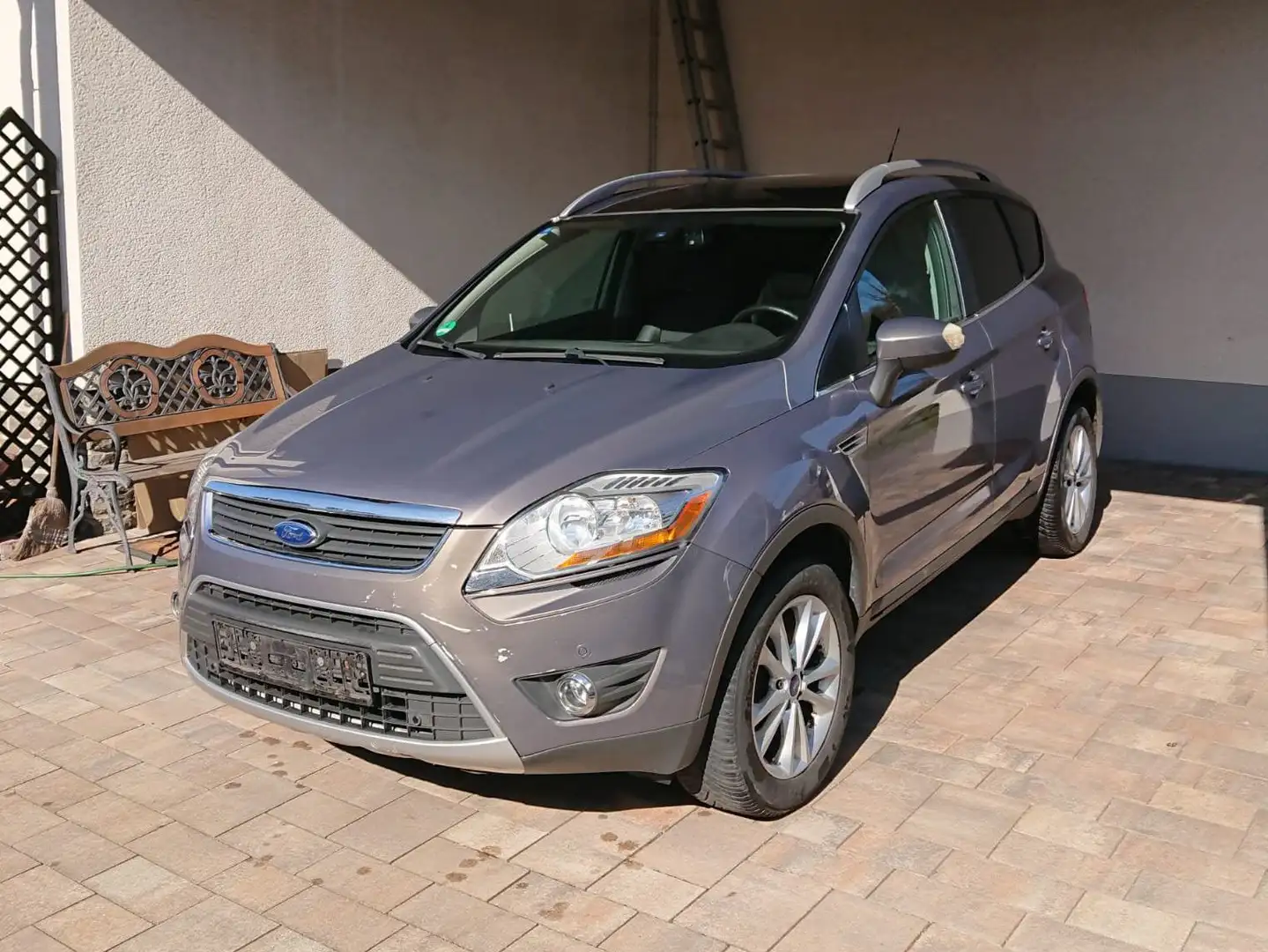 Ford Kuga Kuga 2.0 TDCi 4x4 Titanium Braun - 1