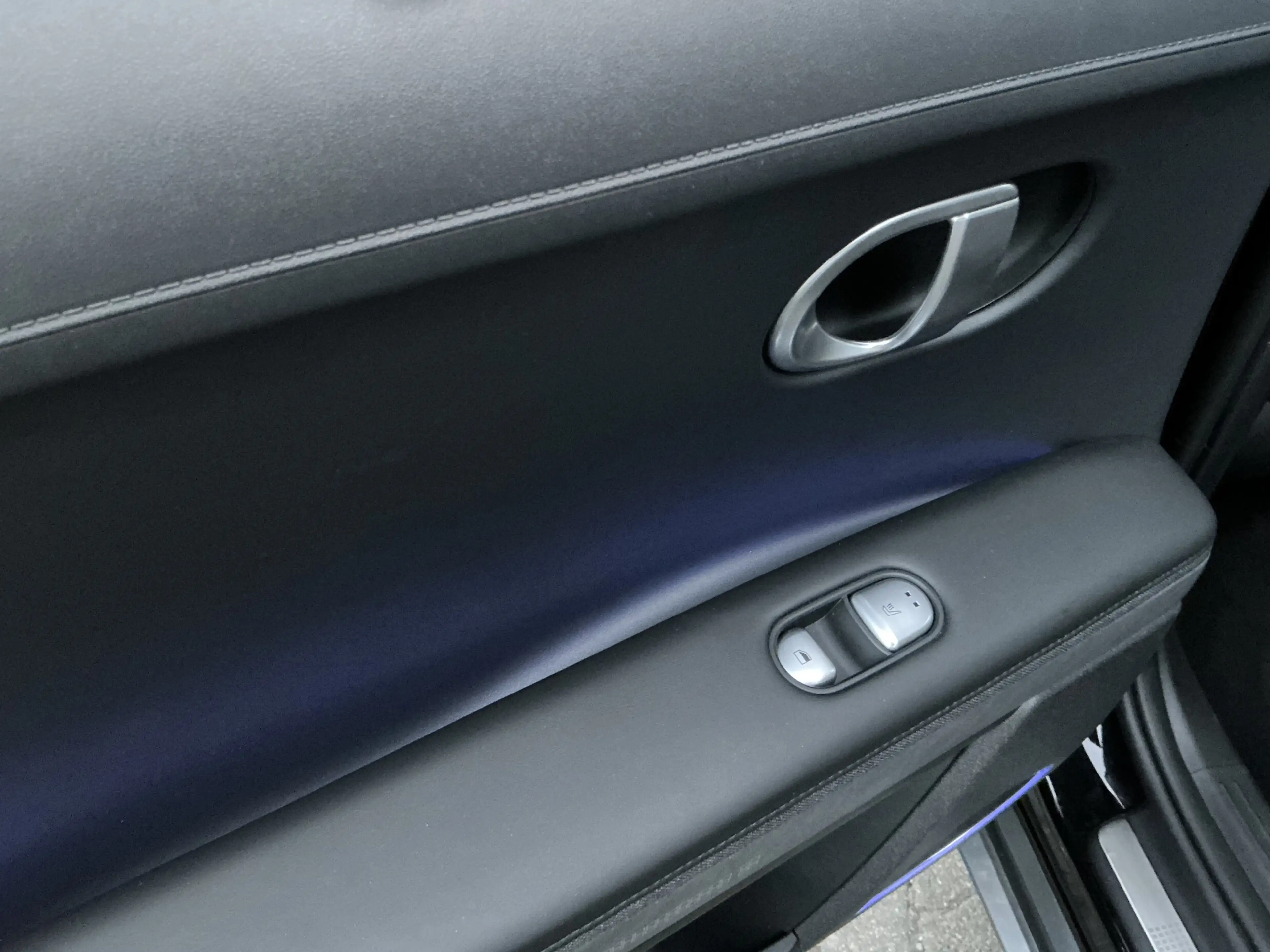 Hyundai IONIQ 5 Uniq Leder Memory BOSE 360Cam HUD 4WD — photo 6