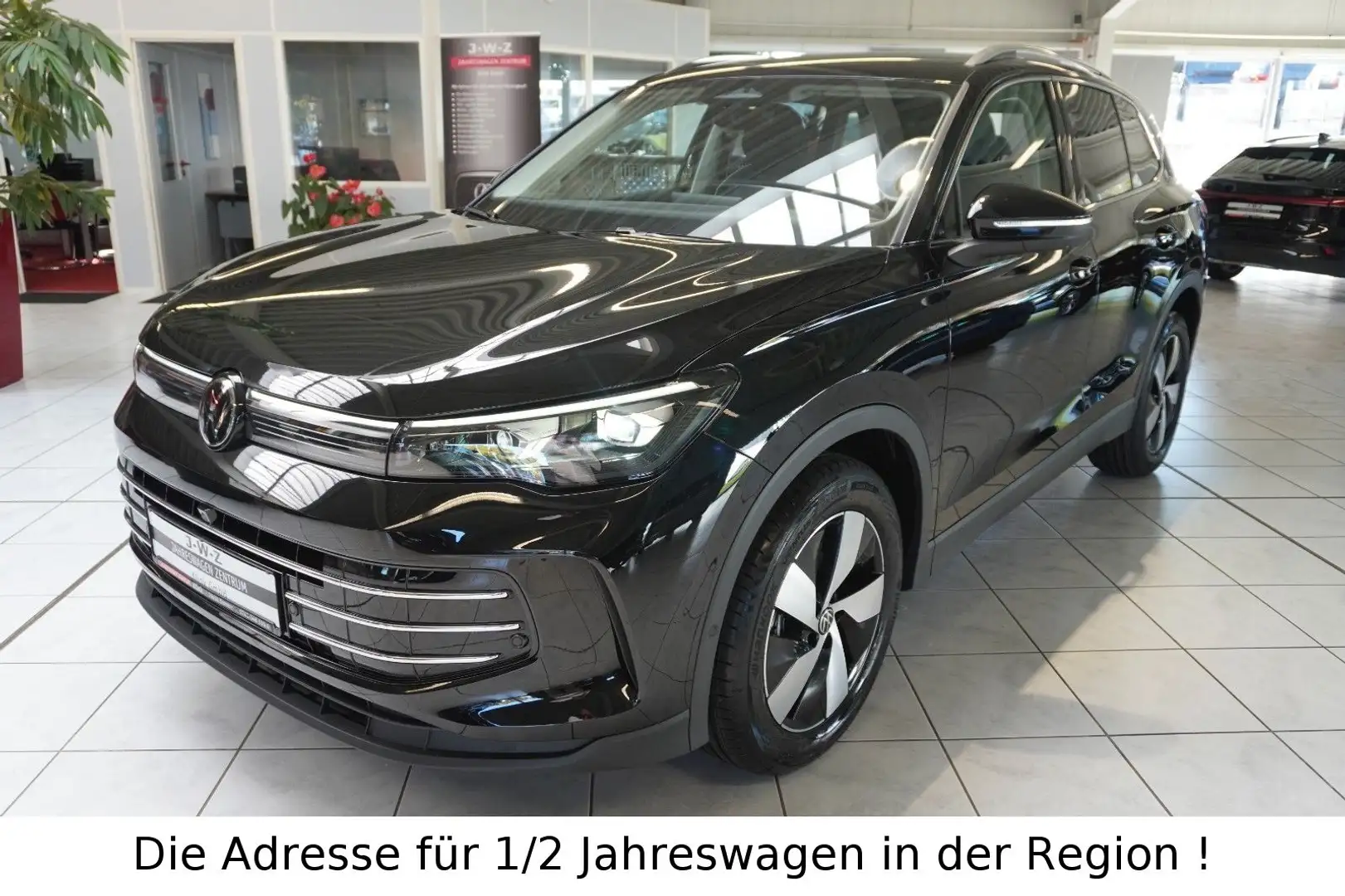 Volkswagen Tiguan Elegance1.5 eTSI DSG*AHK*MATRIX*SIDE*360° Schwarz - 1