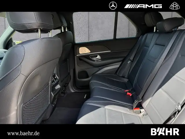 Mercedes-Benz 450 view 9