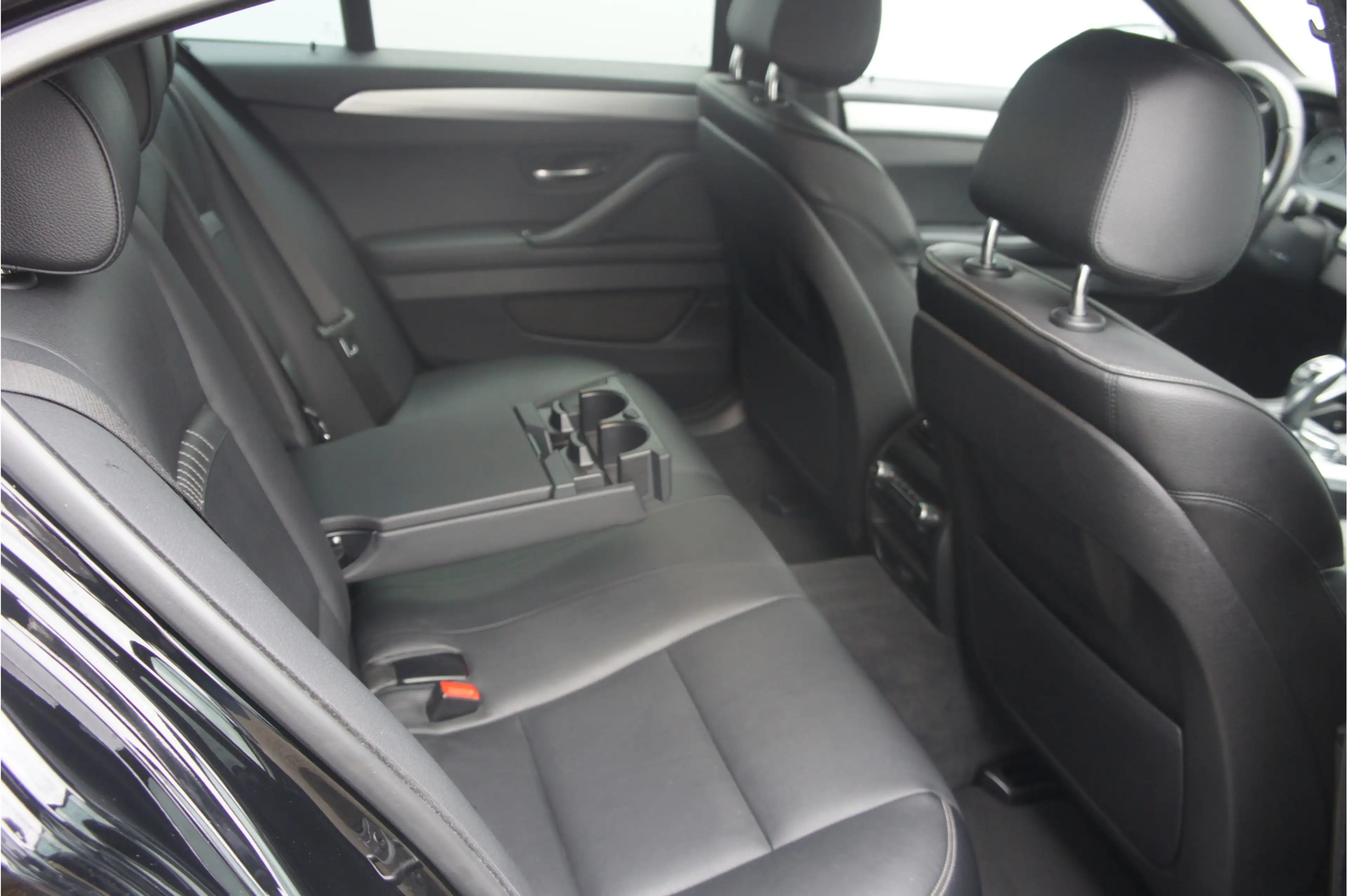 BMW M550 5-serie M550xd Glasdak, — photo 27
