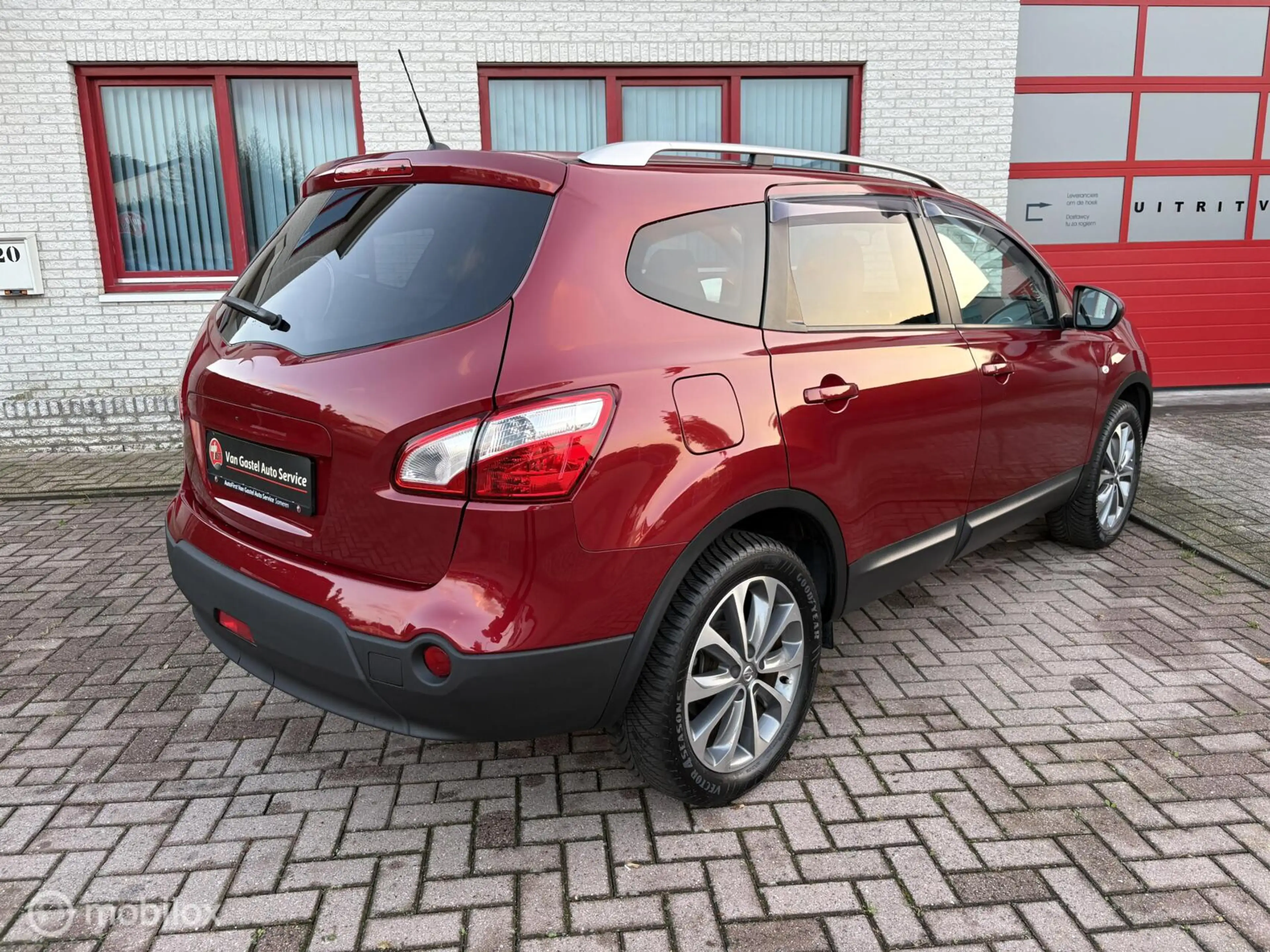 Nissan Qashqai+2 2.0 Tekna PANODAK / 7 PERS / NAVI /CAMERA — photo 4