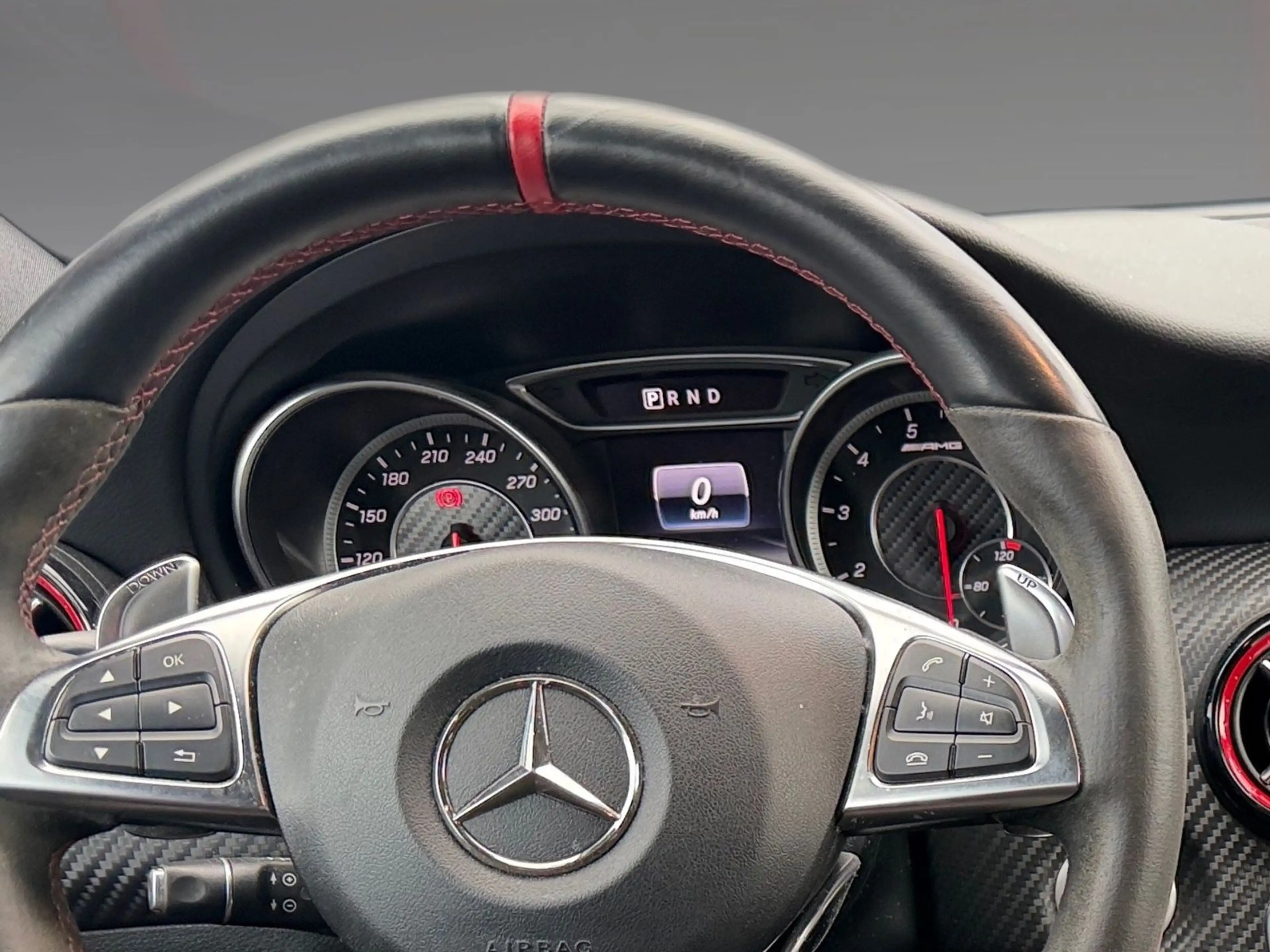 Mercedes-Benz A 45 AMG A45 AMG 4Matic Schalensitze Aero Paket — photo 7