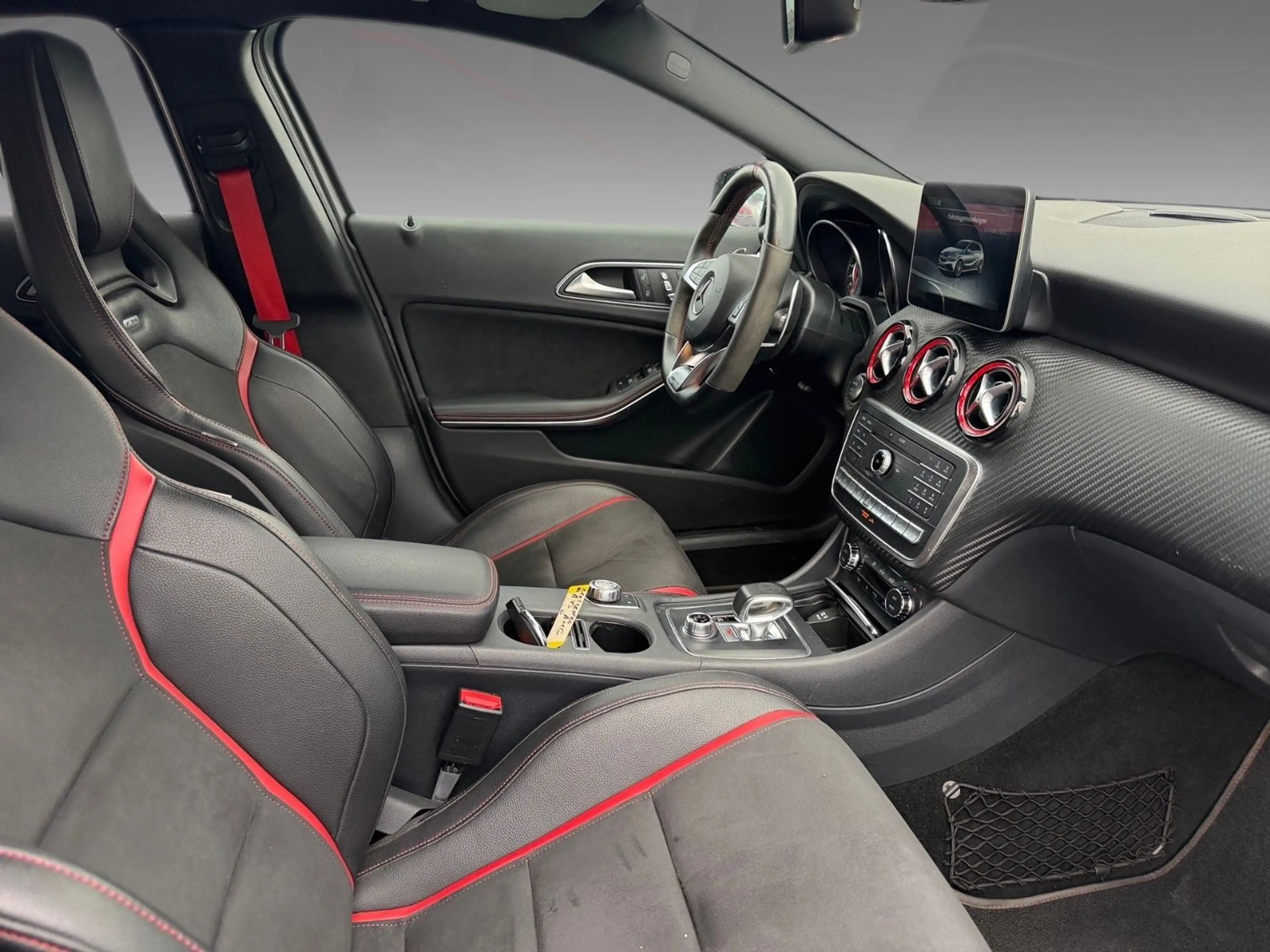 Mercedes-Benz A 45 AMG A45 AMG 4Matic Schalensitze Aero Paket — photo 14
