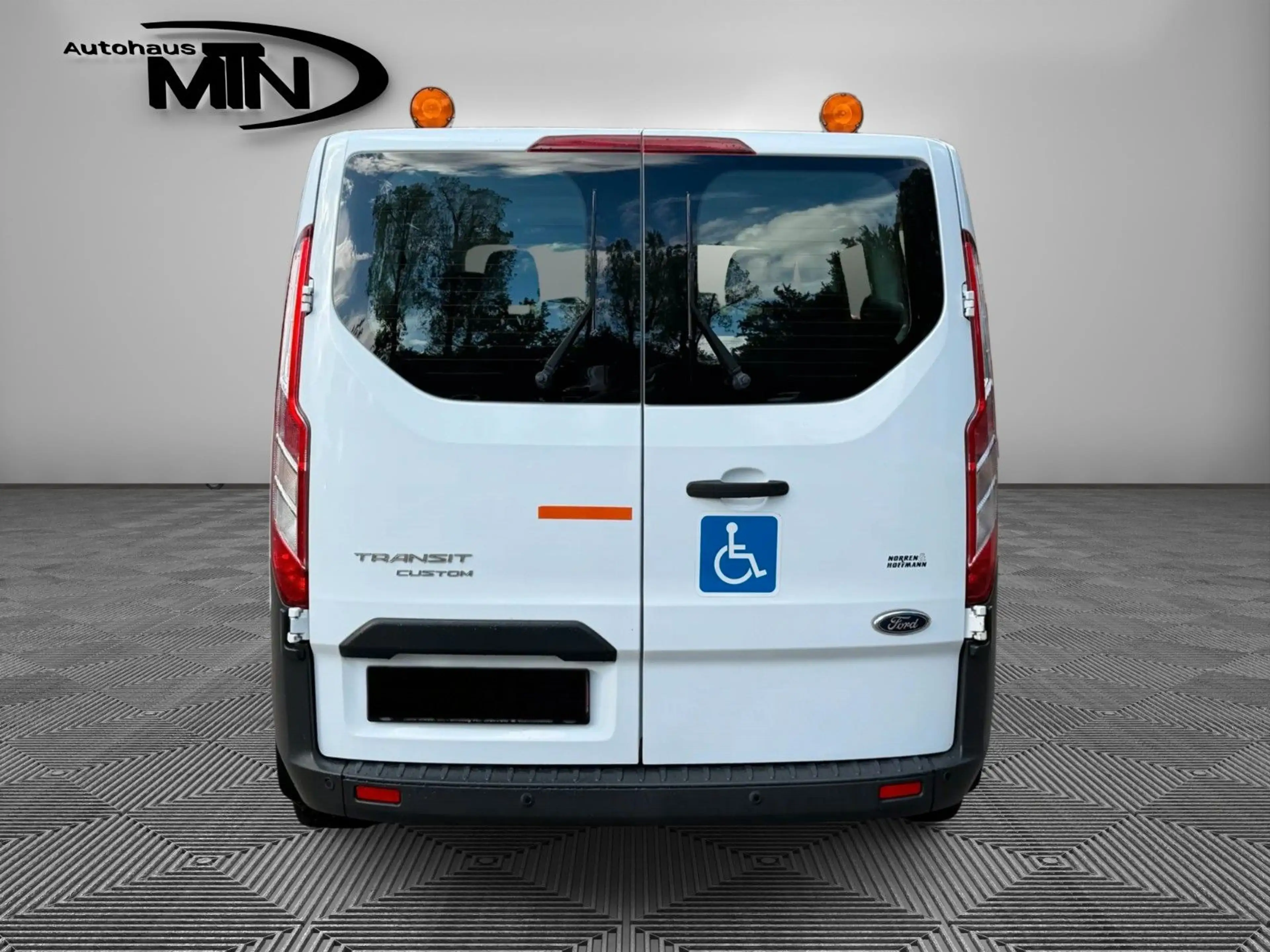 Ford Transit Custom 9.Stz Klima PDC 1.Hand — photo 4
