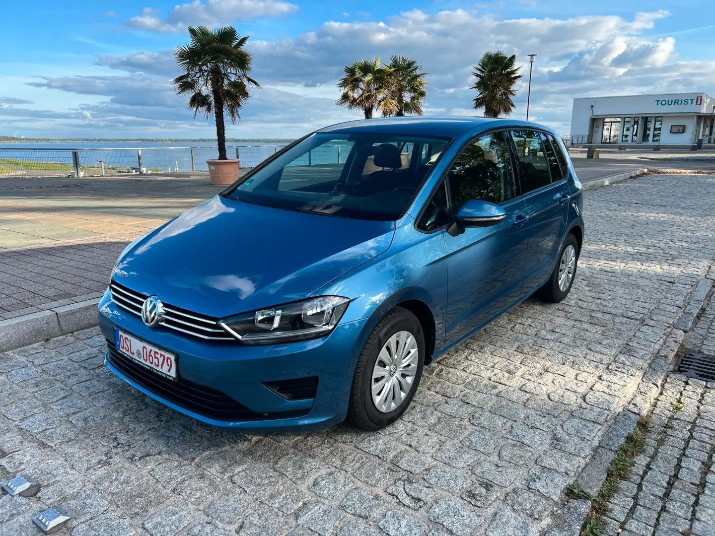 Volkswagen Golf Sportsvan Trendline BMT/Start-Stopp Blau - 2