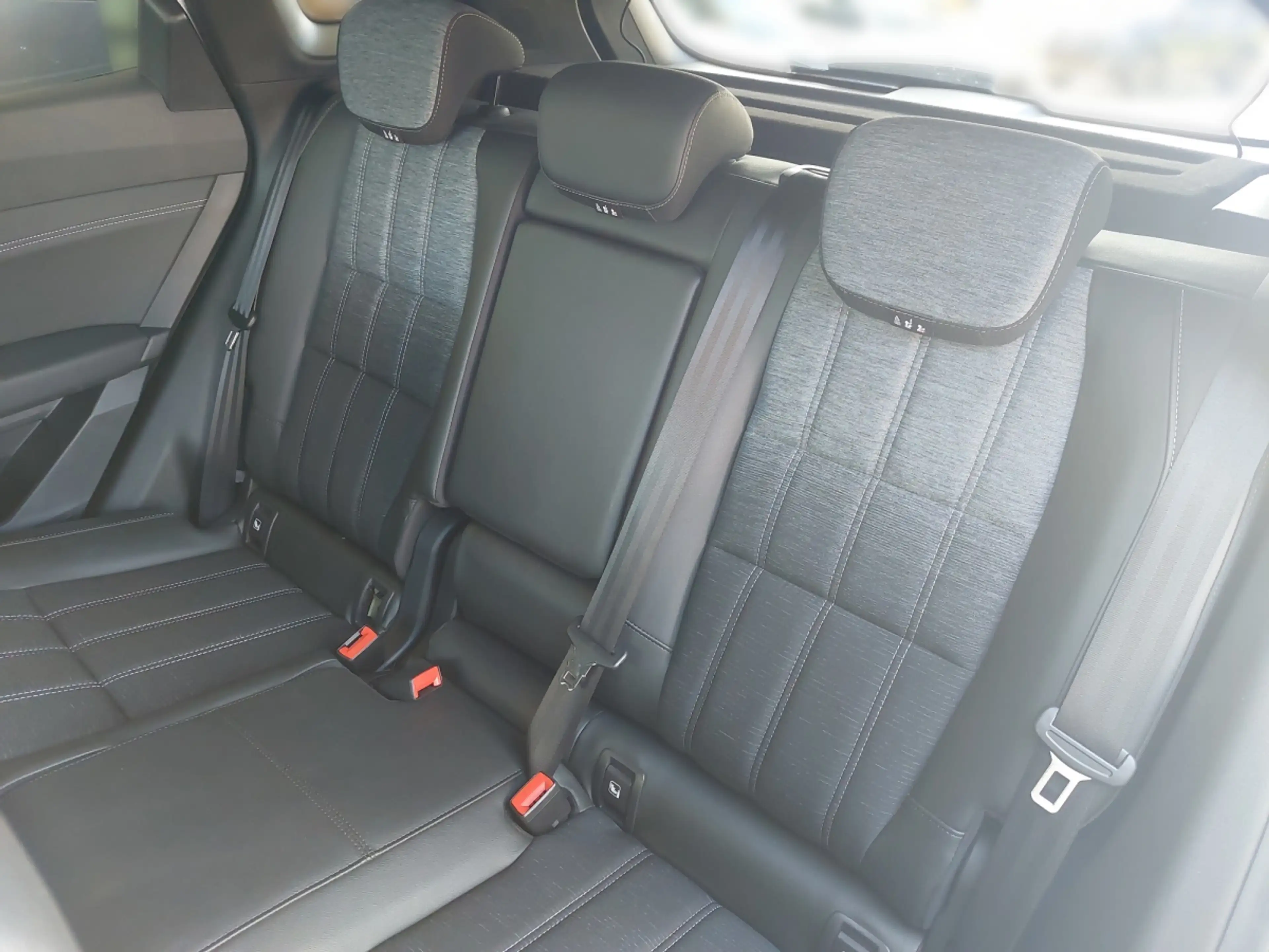 Renault Austral Techno Mild Hybrid 160 Automatik — photo 11
