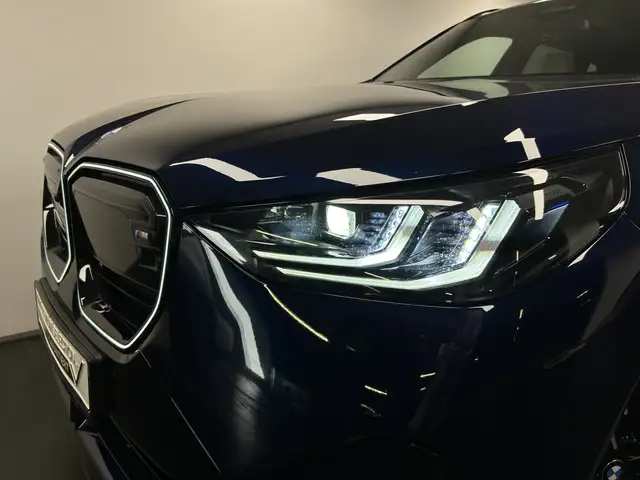 BMW X3 M view 8