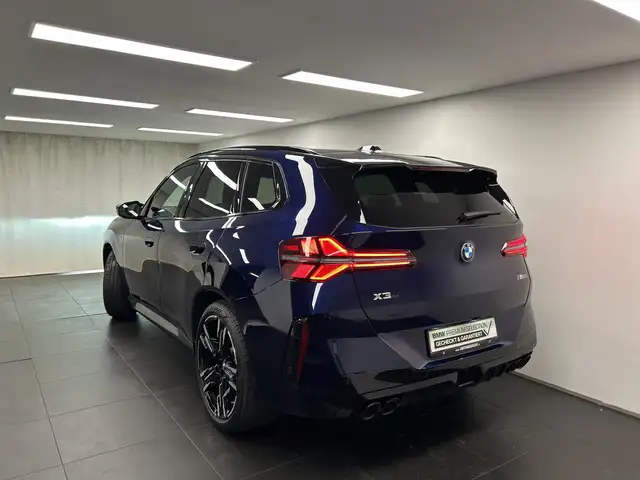 BMW X3 M view 10