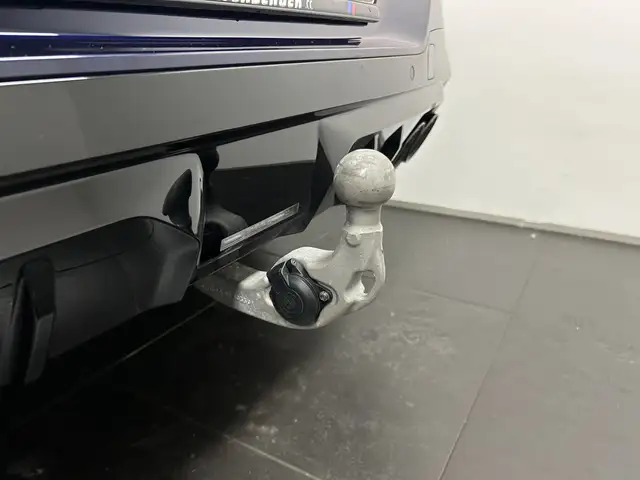 BMW X3 M view 12