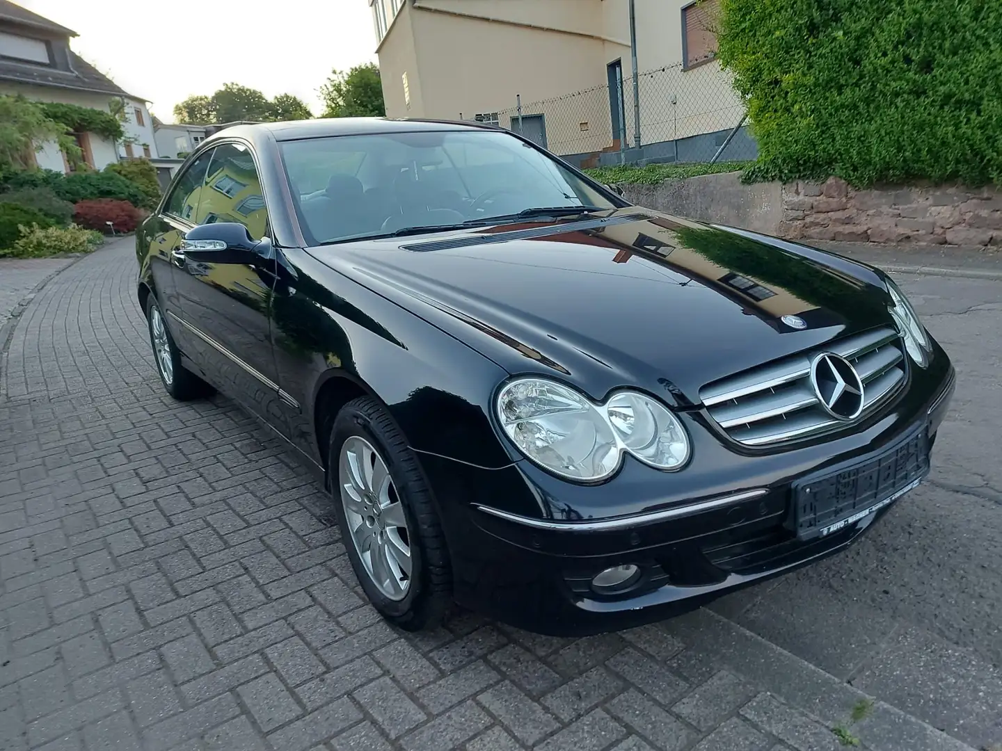 Mercedes-Benz CLK 200 Elegance AMG Innenausstattung Negru - 2