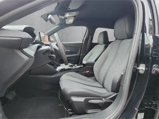 Peugeot 2008 view 9