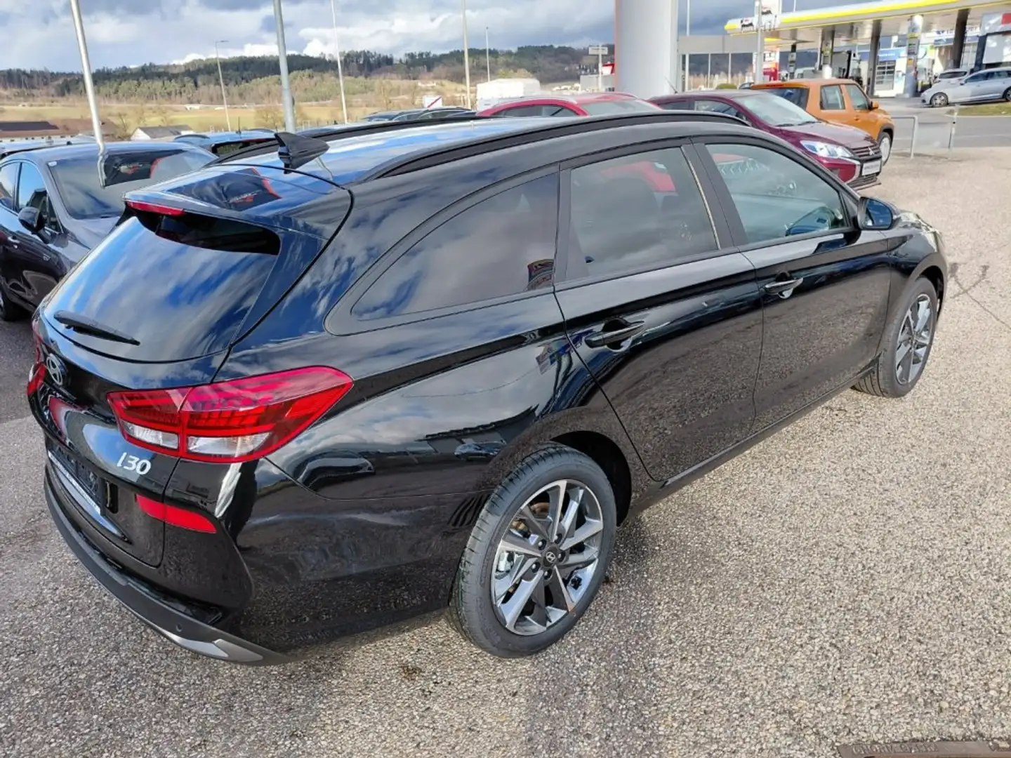 Hyundai i30 Kombi - PD GO Plus 1.0 T-GDI c6ku1 Schwarz - 1