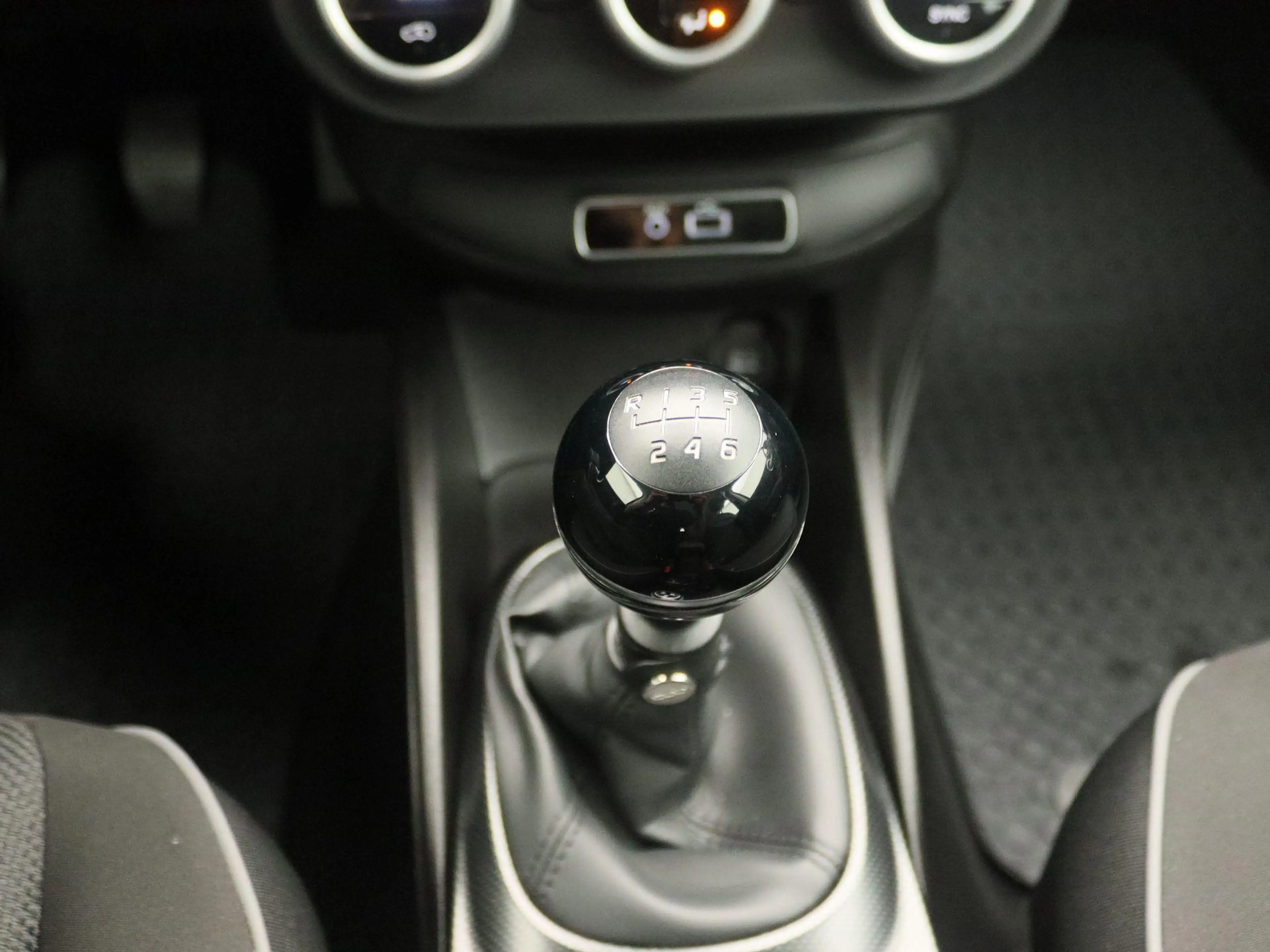 Fiat 500X Cross 1.4 Turbo MultiAir CrossPlus | Navigatie | C — photo 11