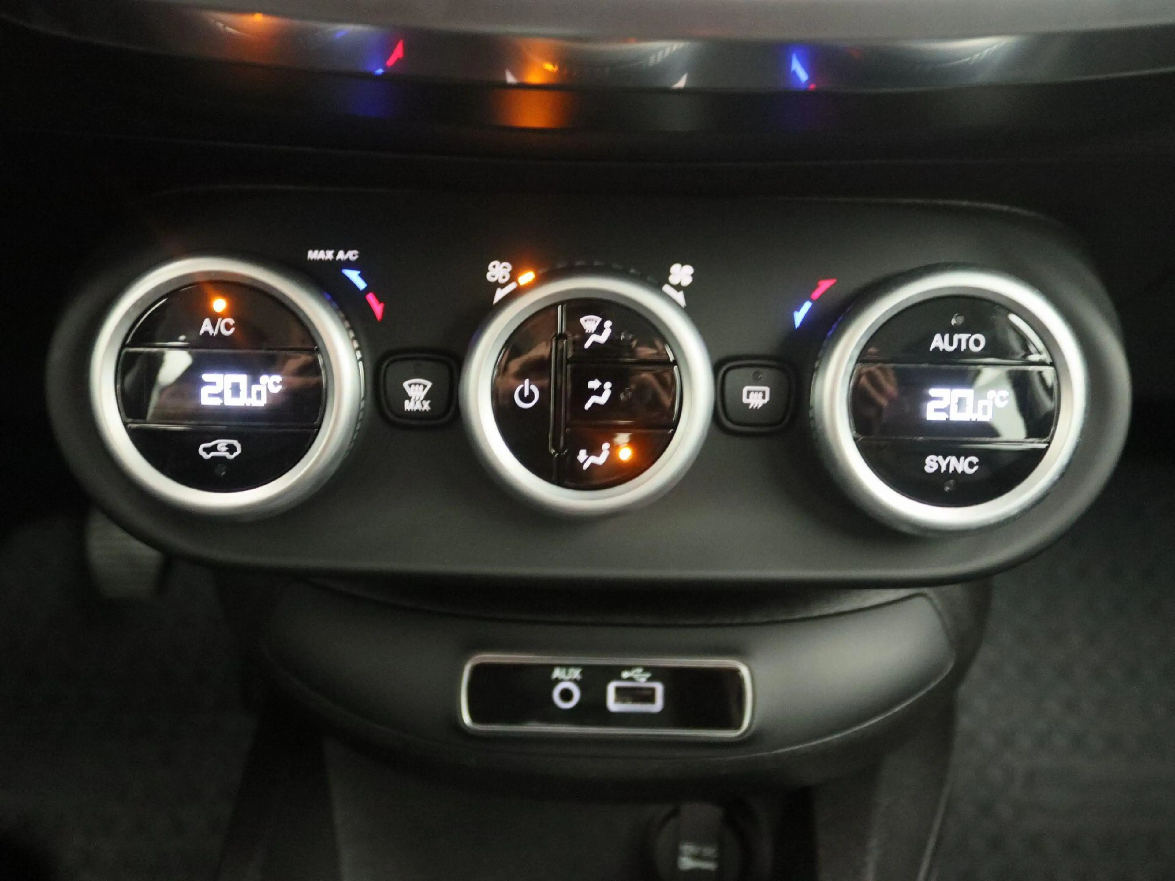 Fiat 500X Cross 1.4 Turbo MultiAir CrossPlus | Navigatie | C — photo 10