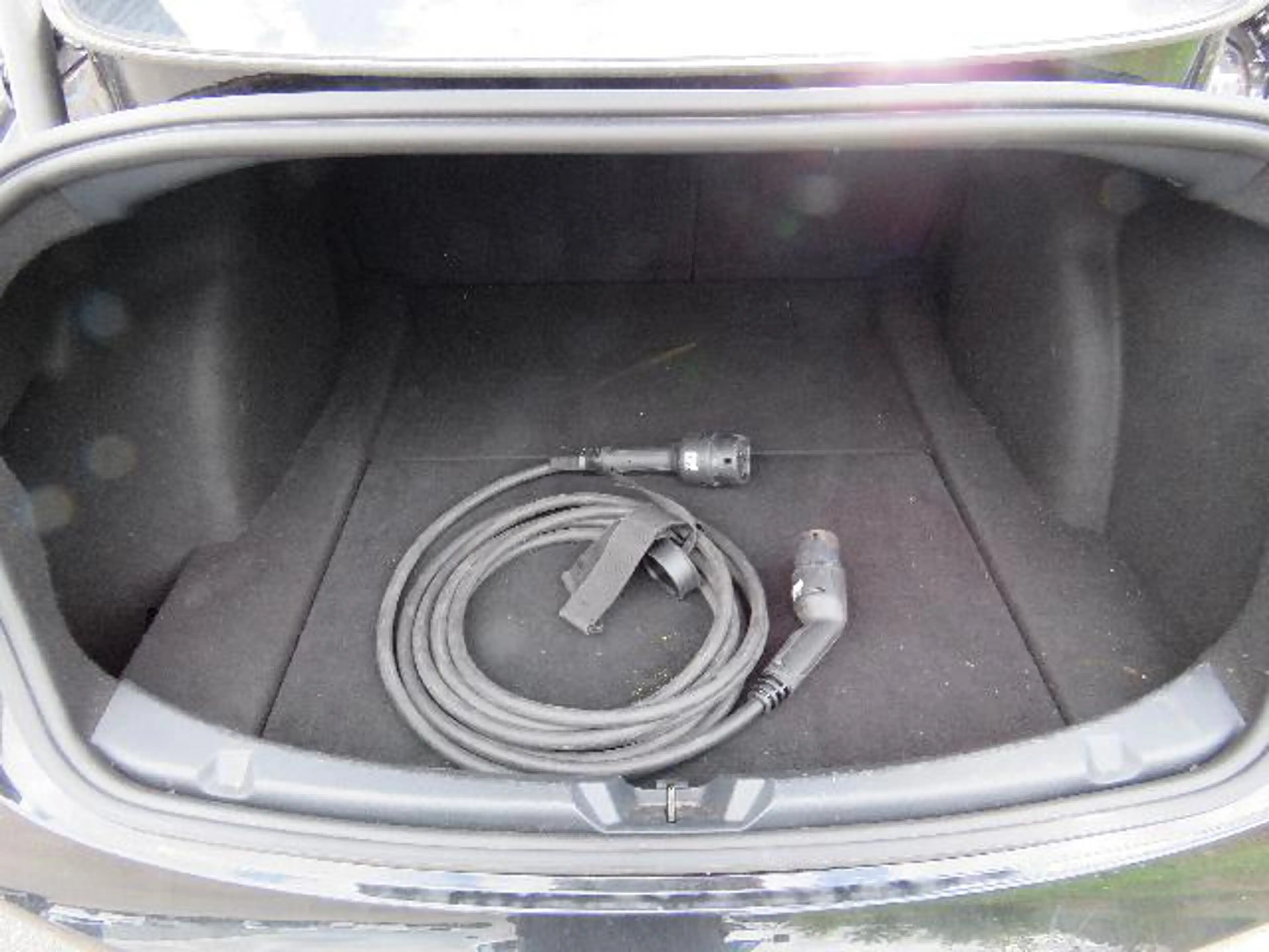 Tesla Model 3 MODEL 3 NAVI KLIMAAUT LED RADIO TEMPO MFL PANO SHZ KAMERA Leder 360° — photo 10
