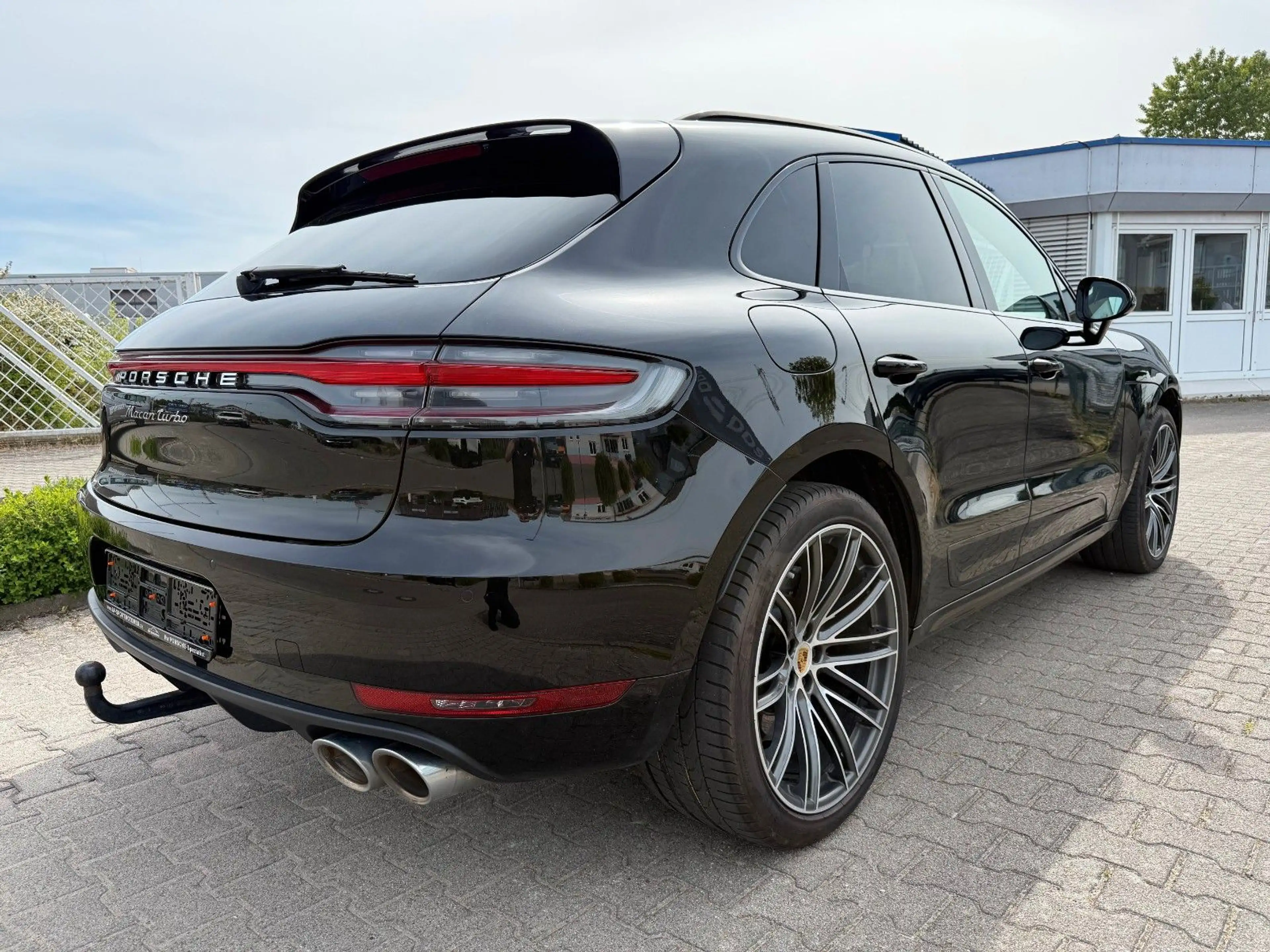 Porsche Macan Turbo Luftfahrwerk Pano Sport-Chrono, 21 " — photo 3