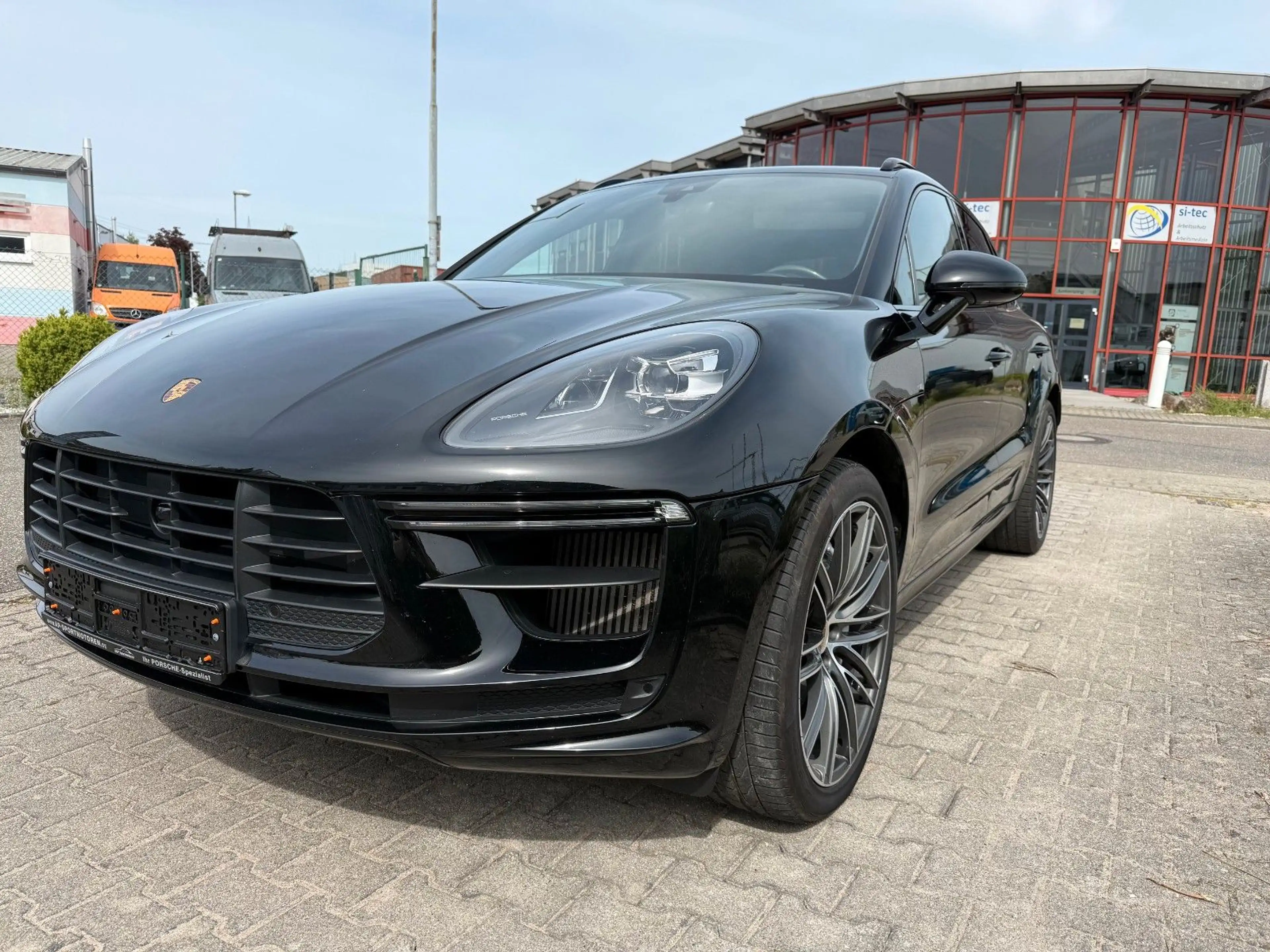 Porsche Macan Turbo Luftfahrwerk Pano Sport-Chrono, 21 " — photo 7
