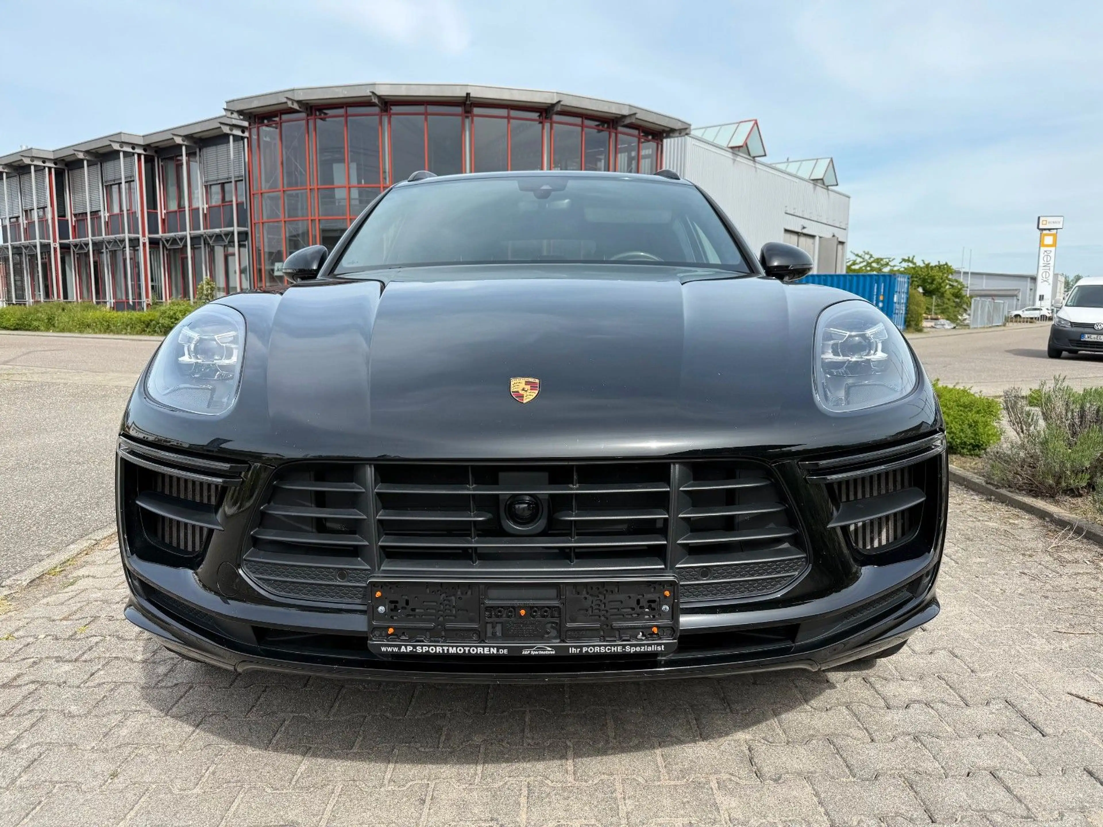Porsche Macan Turbo Luftfahrwerk Pano Sport-Chrono, 21 " — photo 8