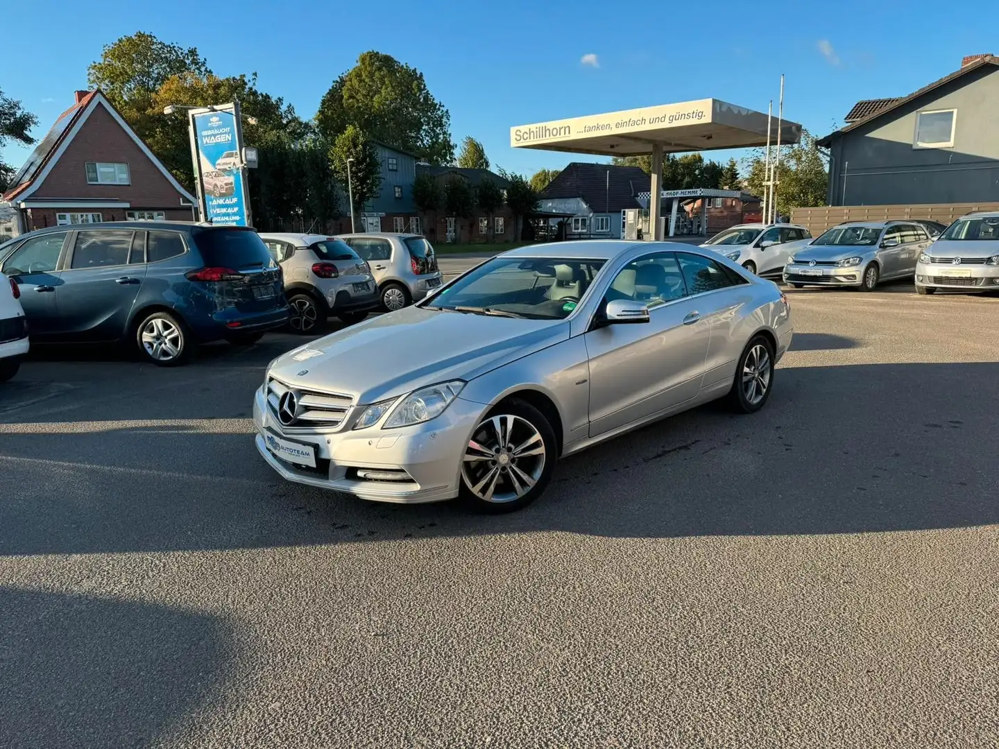 Mercedes-Benz E 350 E -Klasse Coupe HU NEU/NAVI/KLIMA Silber - 1