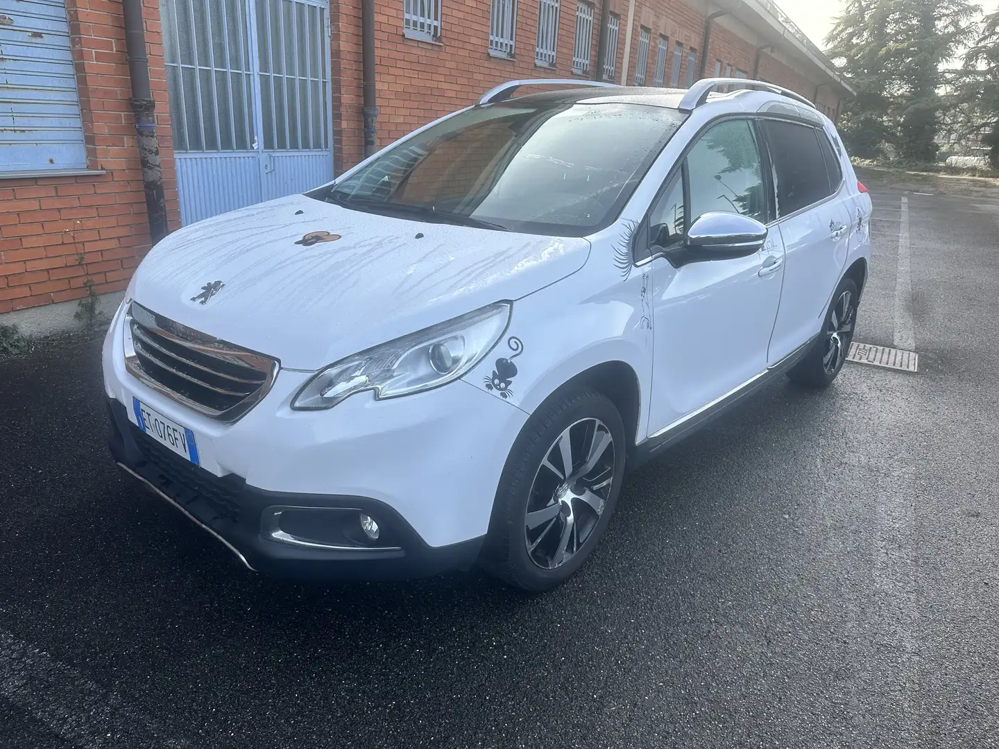 Peugeot 2008 1.6 e-hdi 8v Allure s&s 115cv Bianco - 1