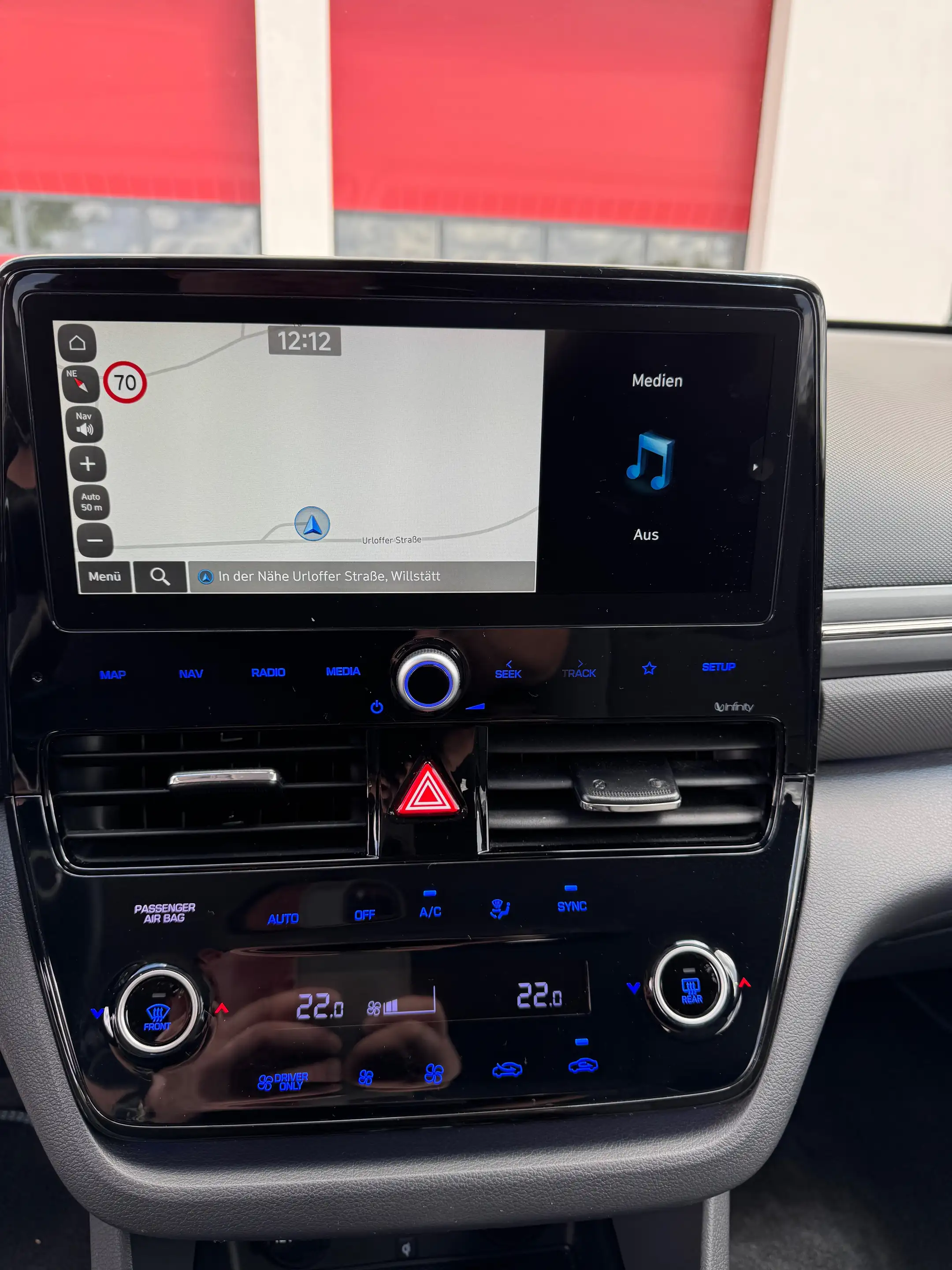 Hyundai IONIQ Style Hybrid Neuwertig — photo 13