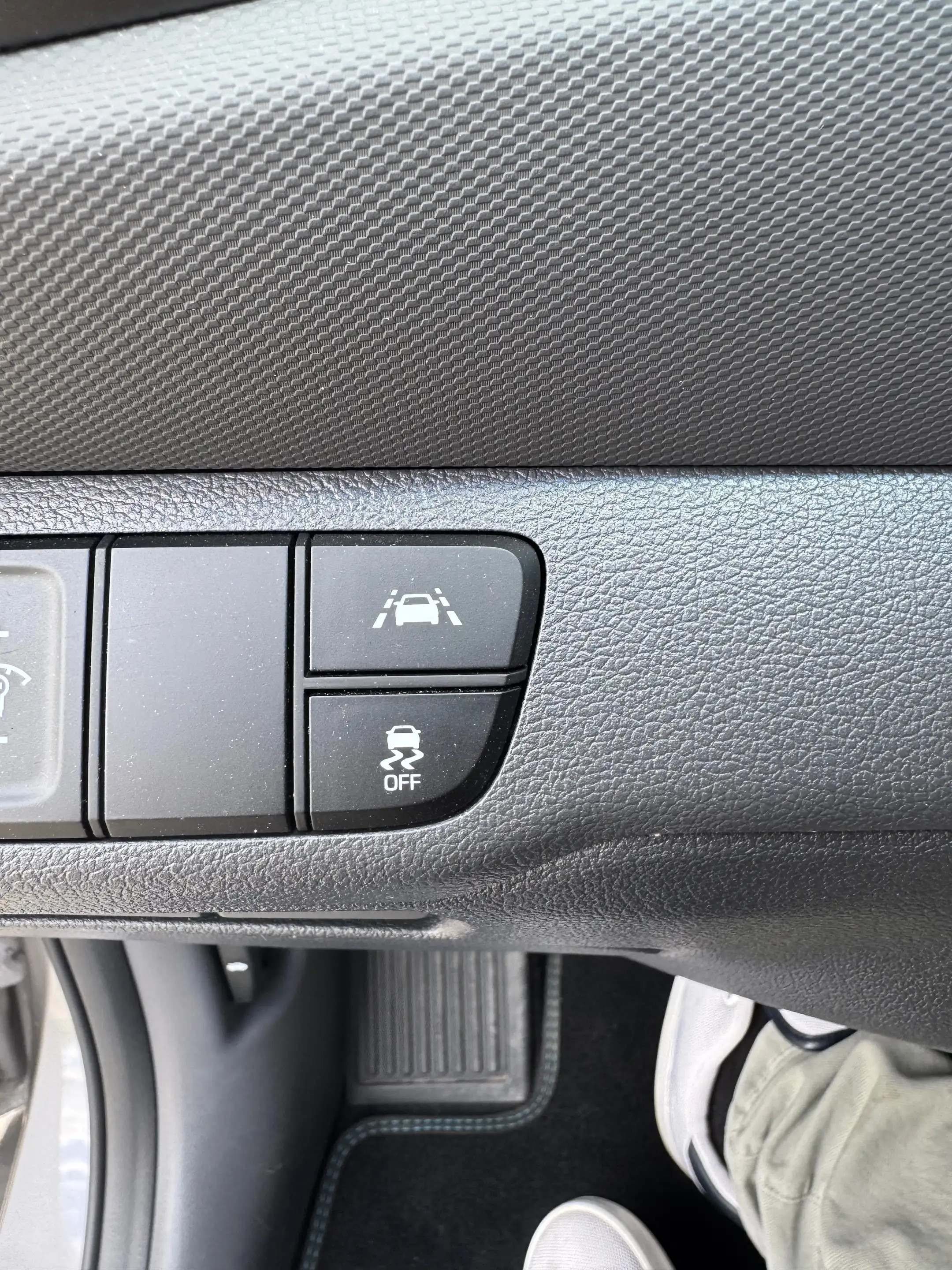 Hyundai IONIQ Style Hybrid Neuwertig — photo 11