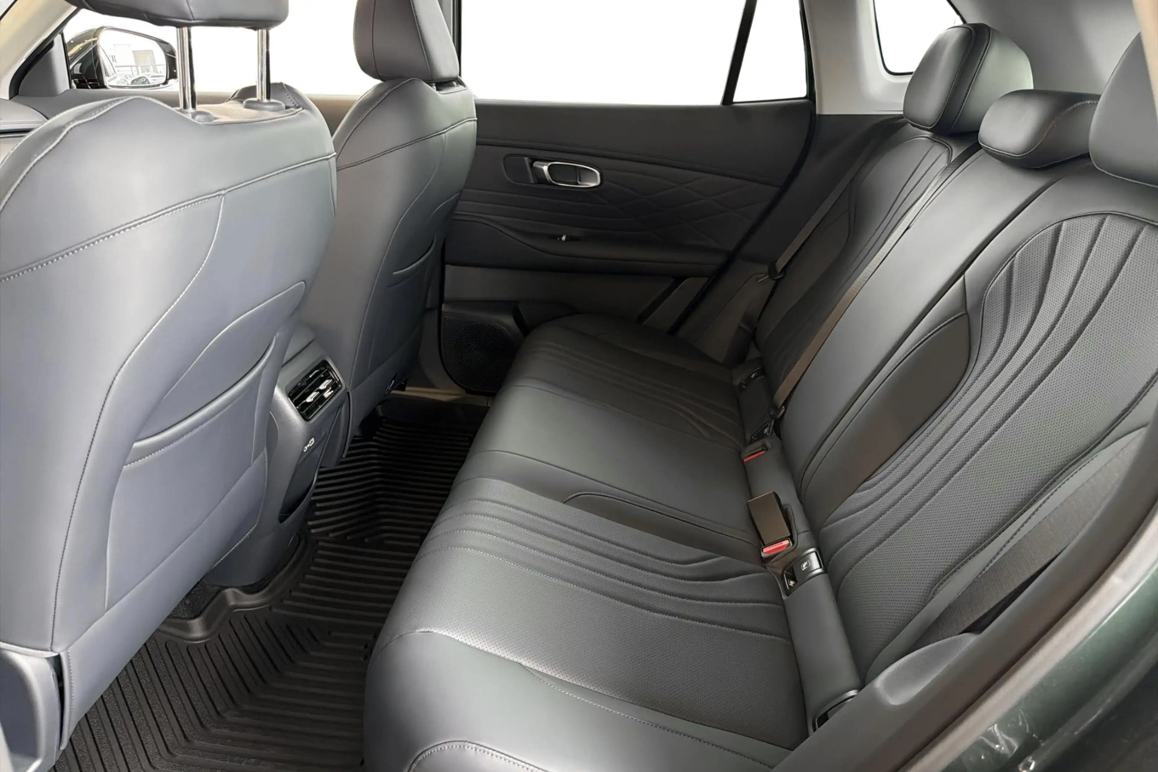 Geely Starray EM-i 1.5 EM-i PHEV Pro+ 8 JAAR OF 200.000KM GARANTIE — photo 9