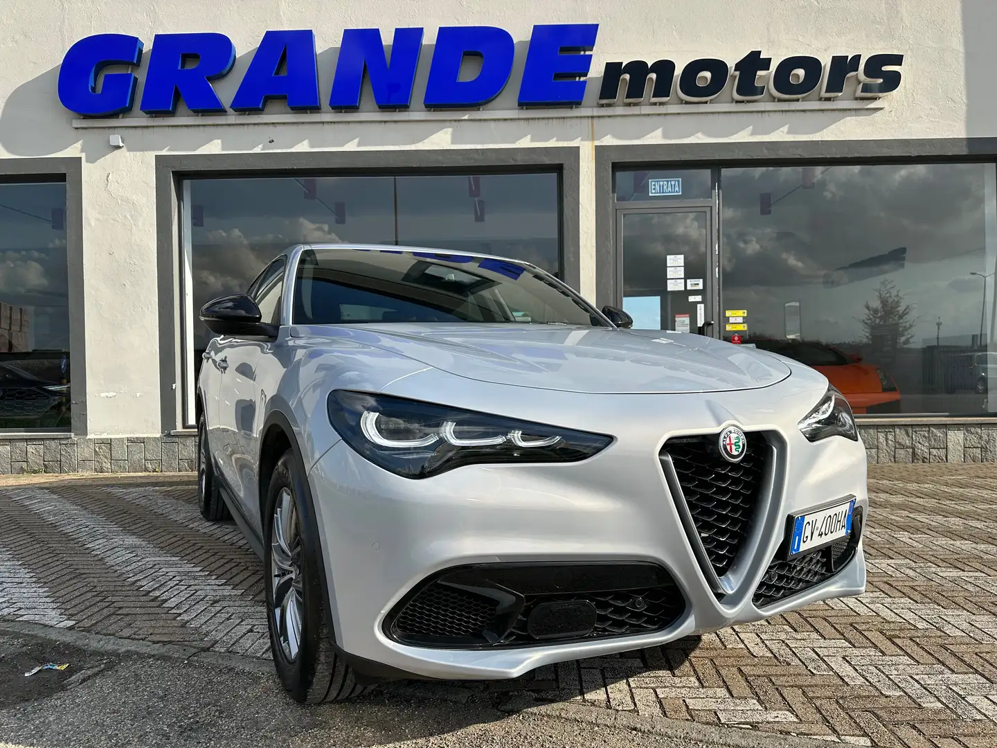 Alfa Romeo Stelvio Stelvio 2023 2.2 t Sprint rwd 160cv auto Grijs - 1