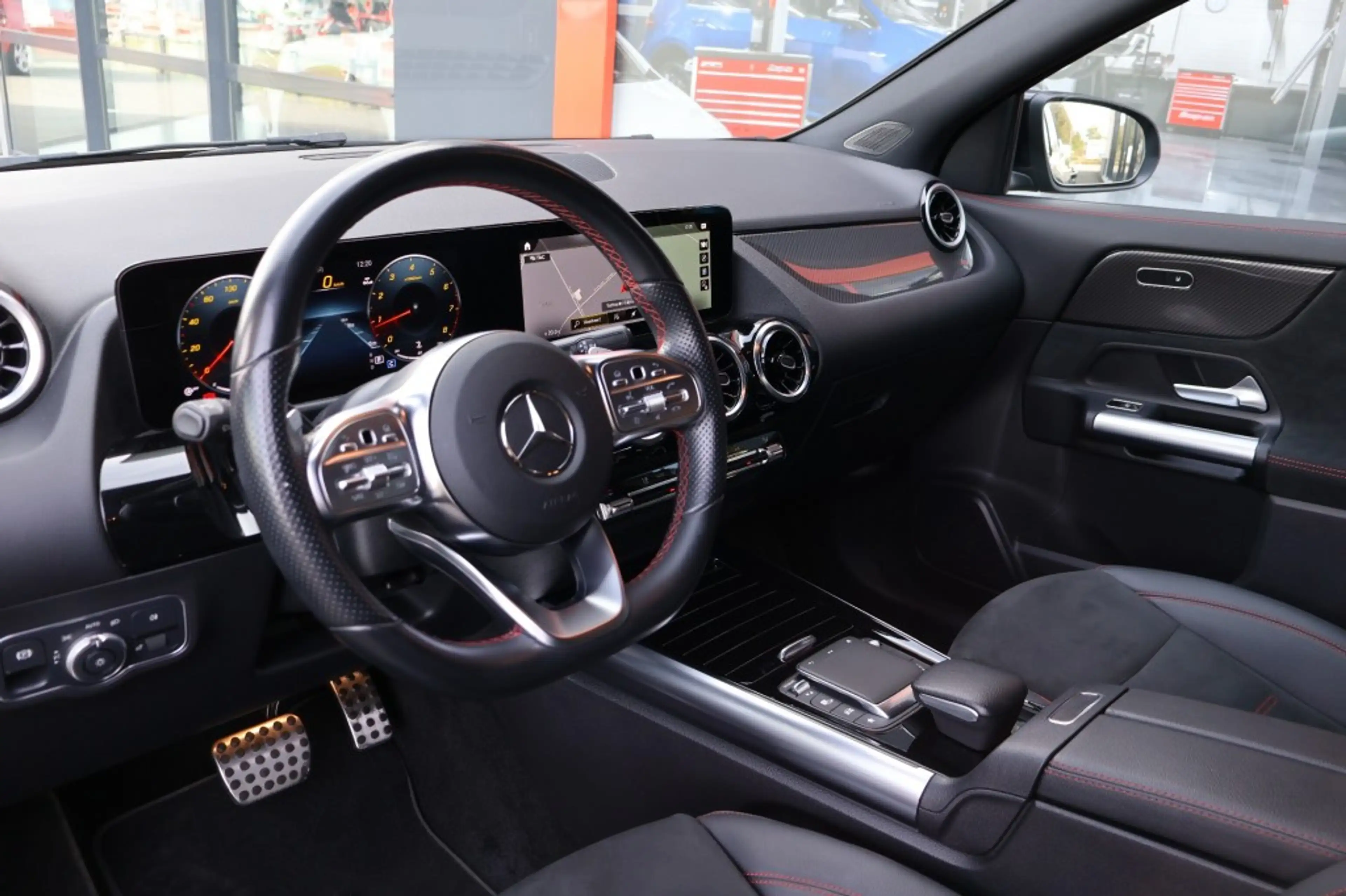 Mercedes-Benz GLA 200 GLA 200 AMG DCT / Navi /Camera / 20 Inch LM /App-c — photo 27