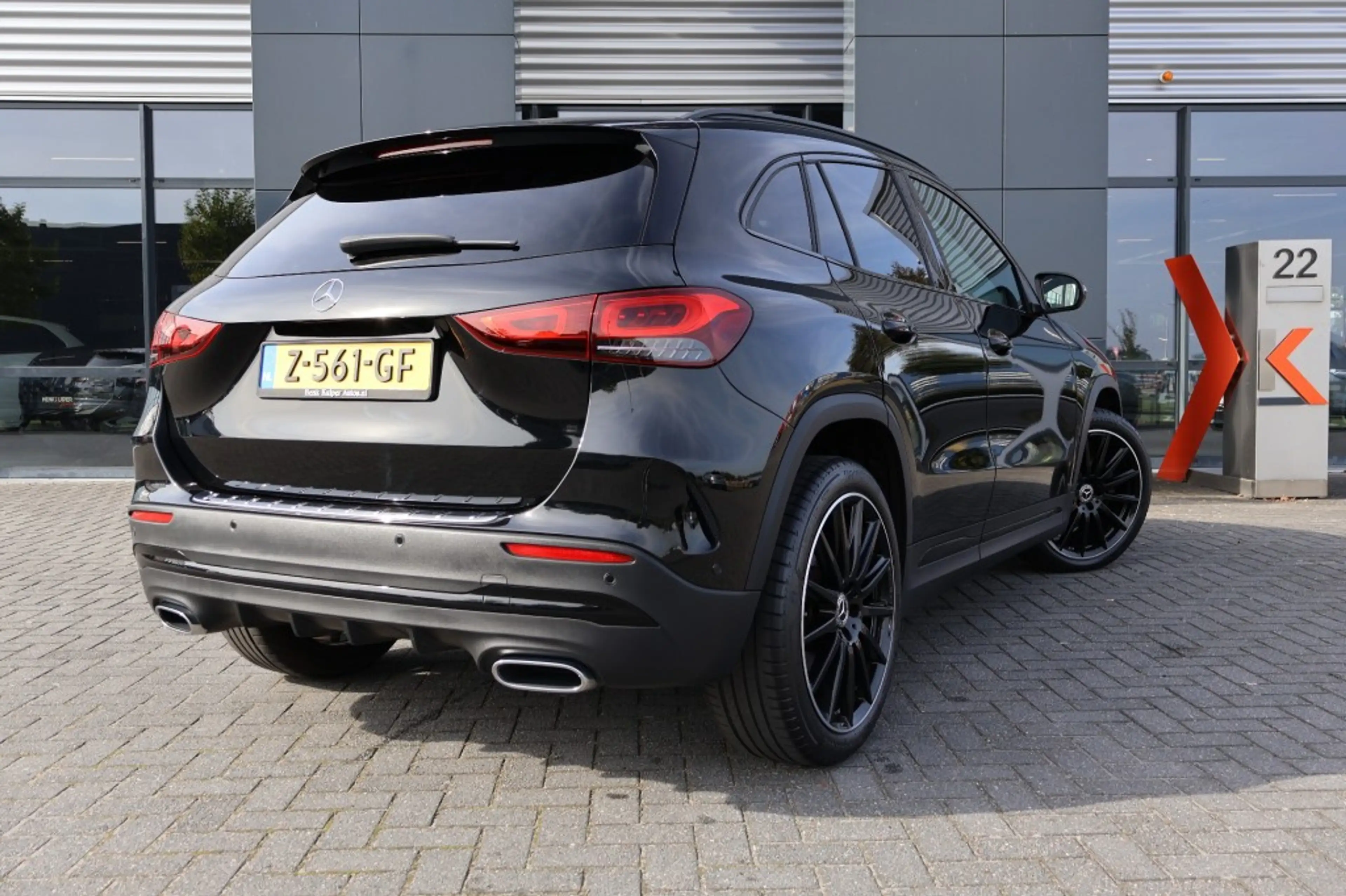 Mercedes-Benz GLA 200 GLA 200 AMG DCT / Navi /Camera / 20 Inch LM /App-c — photo 9