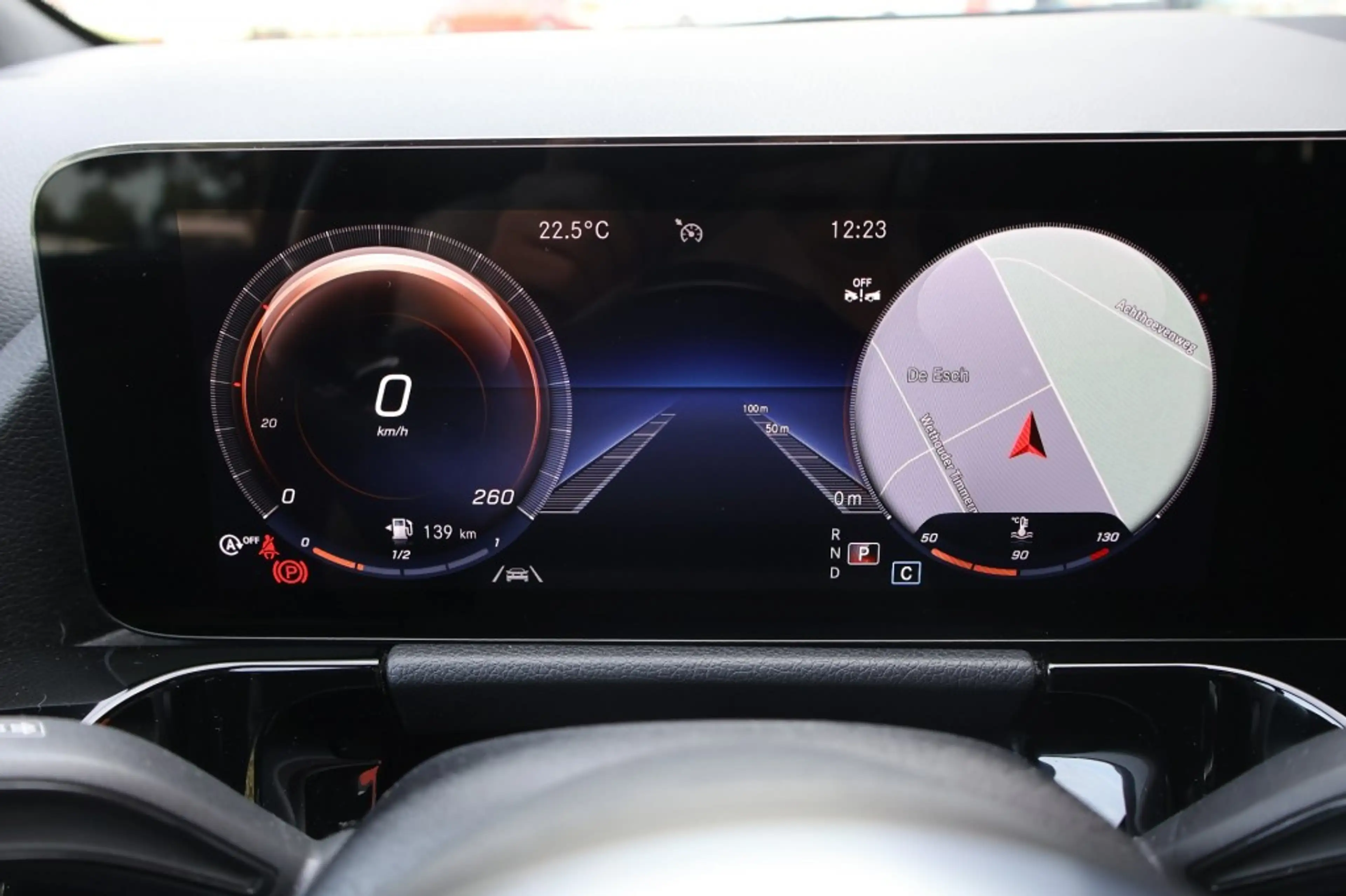 Mercedes-Benz GLA 200 GLA 200 AMG DCT / Navi /Camera / 20 Inch LM /App-c — photo 34