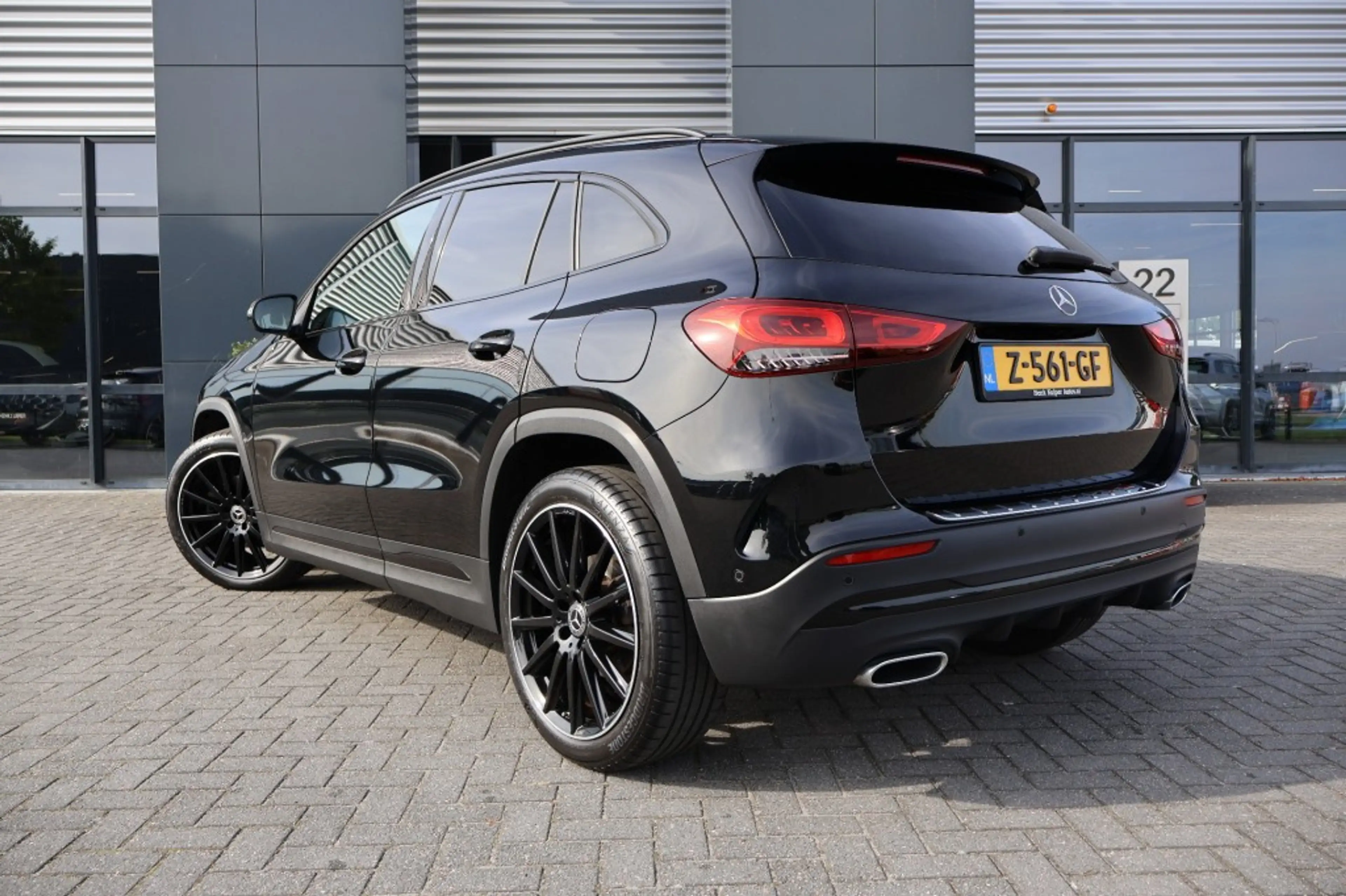 Mercedes-Benz GLA 200 GLA 200 AMG DCT / Navi /Camera / 20 Inch LM /App-c — photo 2