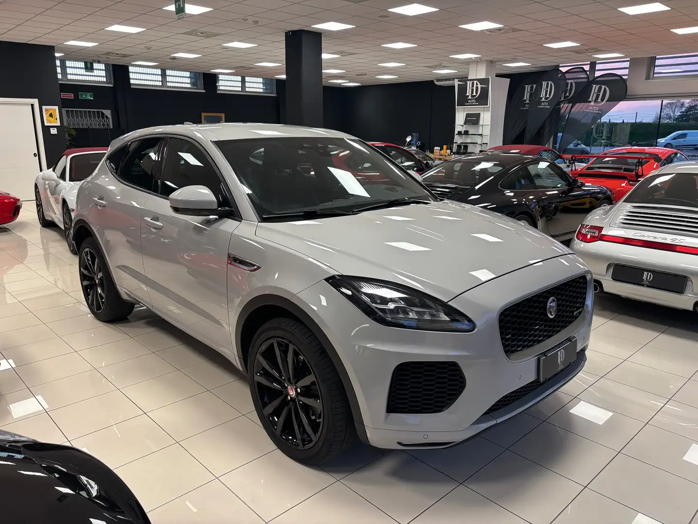 Jaguar E-Pace E-Pace 2.0d R-Dynamic SE awd 180cv Gris - 1