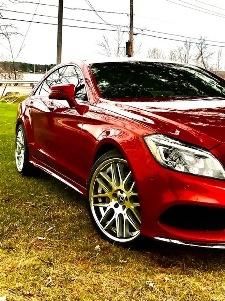 Mercedes-Benz CLS снимка Mercedes-Benz CLS