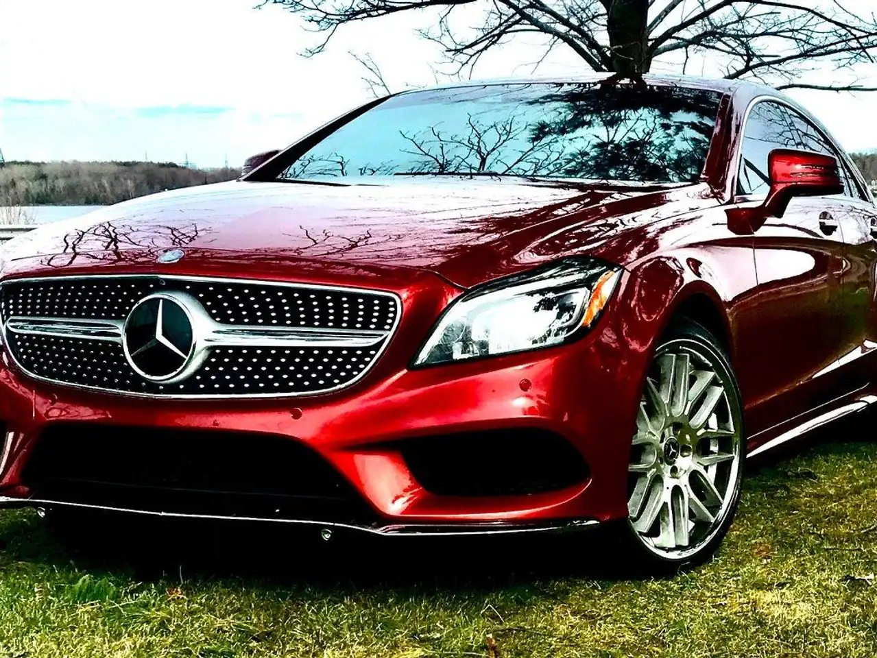 Mercedes-Benz CLS снимка Mercedes-Benz CLS