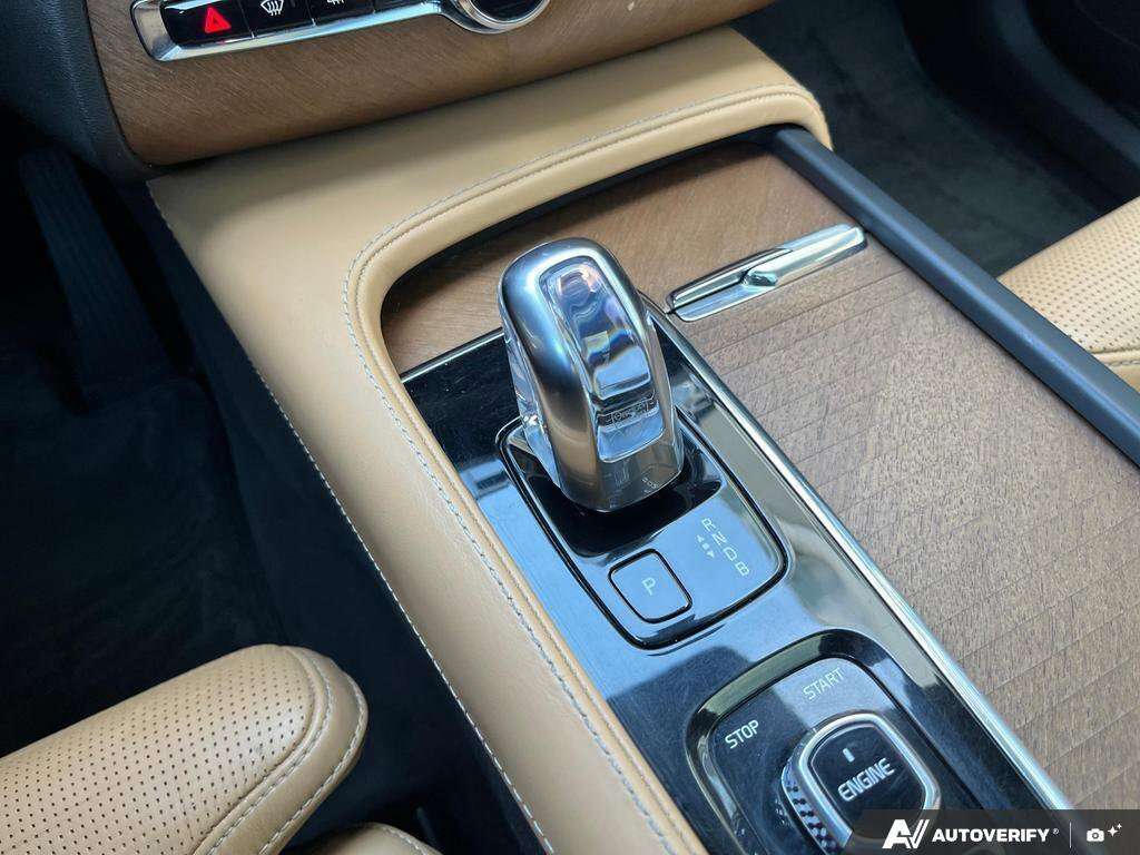 2017 Volvo XC90 Inscription AWD | 7-Passenger | Accident Free! thumb 18