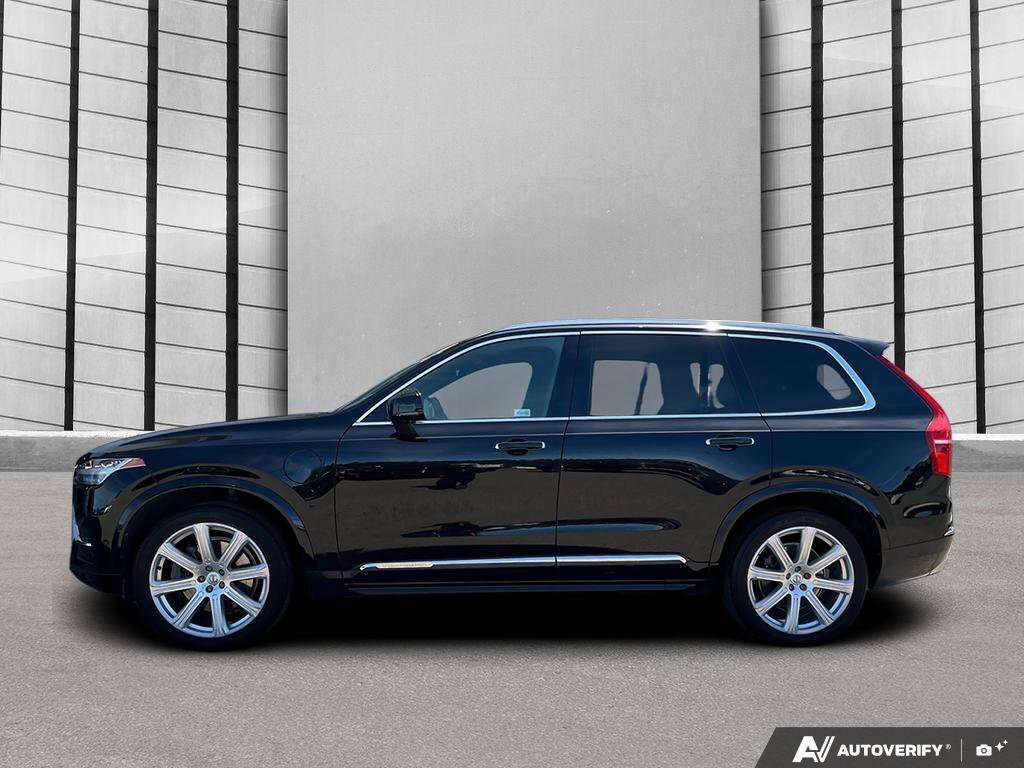 2017 Volvo XC90 Inscription AWD | 7-Passenger | Accident Free! alt 3
