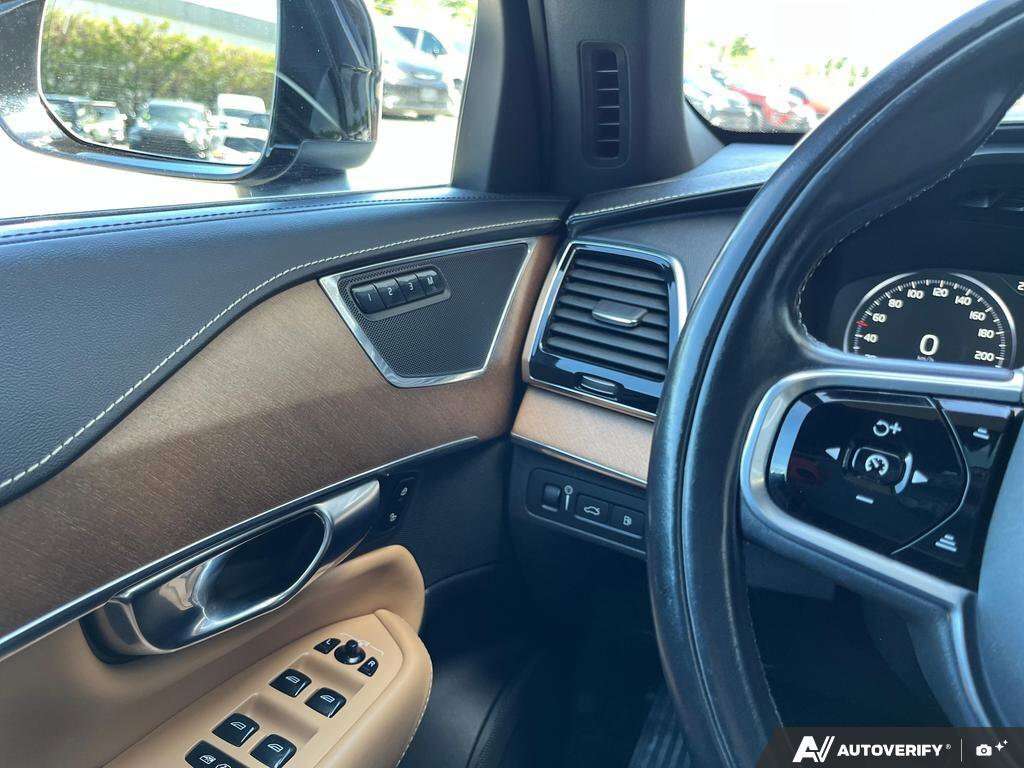 2017 Volvo XC90 Inscription AWD | 7-Passenger | Accident Free! thumb 17
