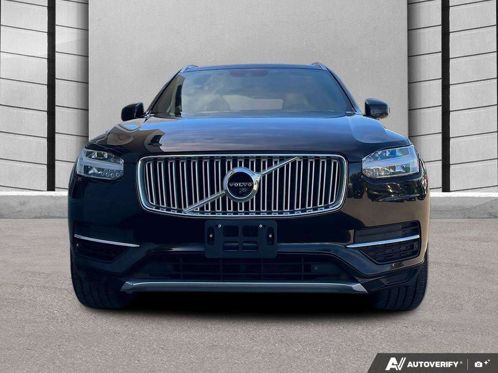 2017 Volvo XC90 Inscription AWD | 7-Passenger | Accident Free! alt 2