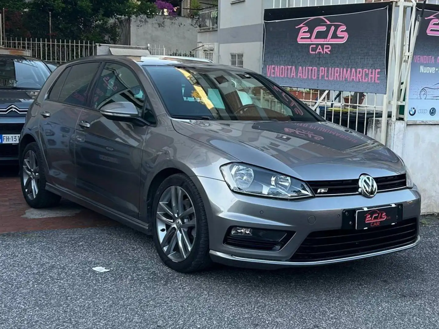 Volkswagen Golf 1.6 tdi R-Line dsg neopatentati promo Gris - 2