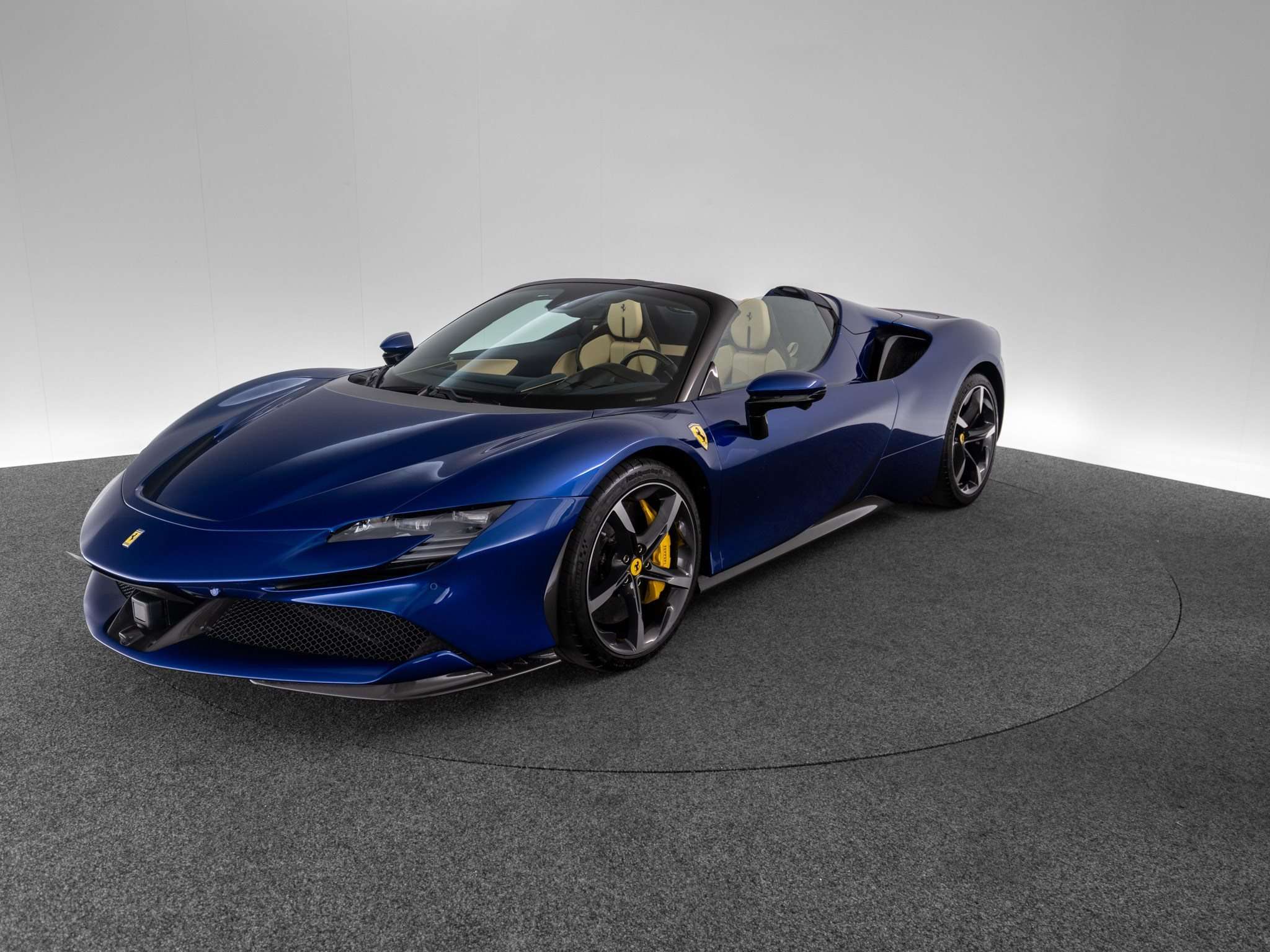 Brugt Ferrari Sf90 Spider 4.0