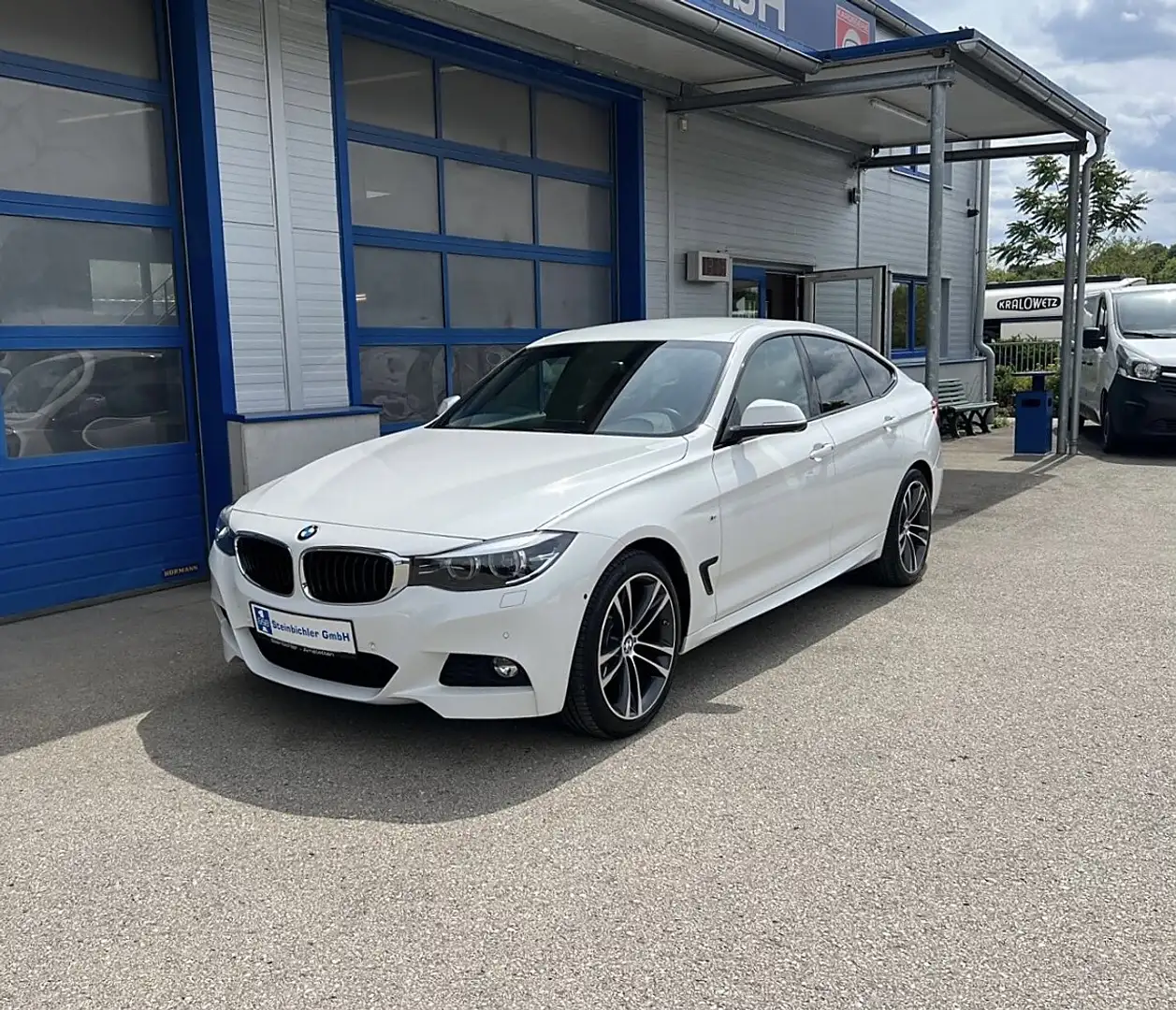 BMW 320 d xDrive Gran Turismo M Sport Weiß - 1