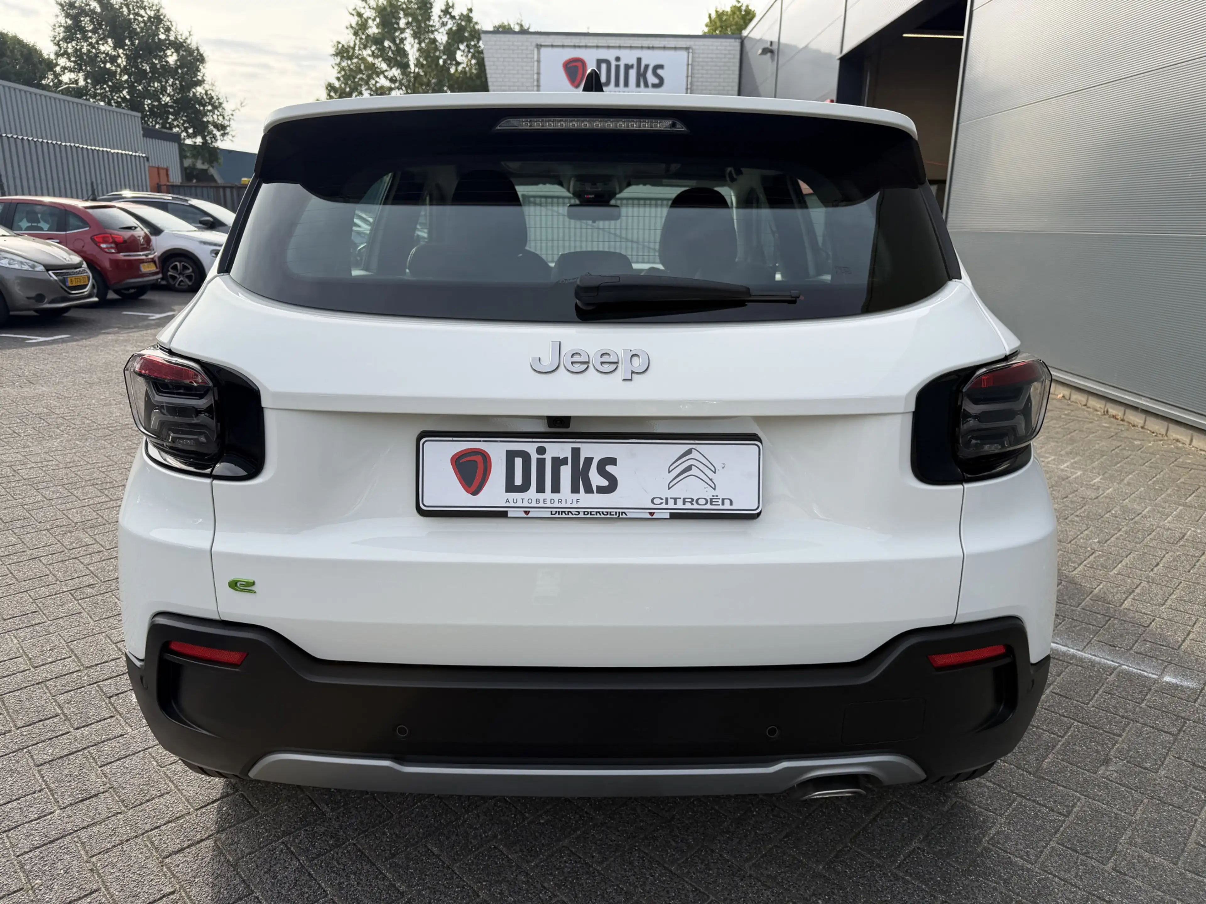 Jeep Avenger 1.2 e-Hybrid Altitude (Elektrische Klep - JBL - Ke — photo 5