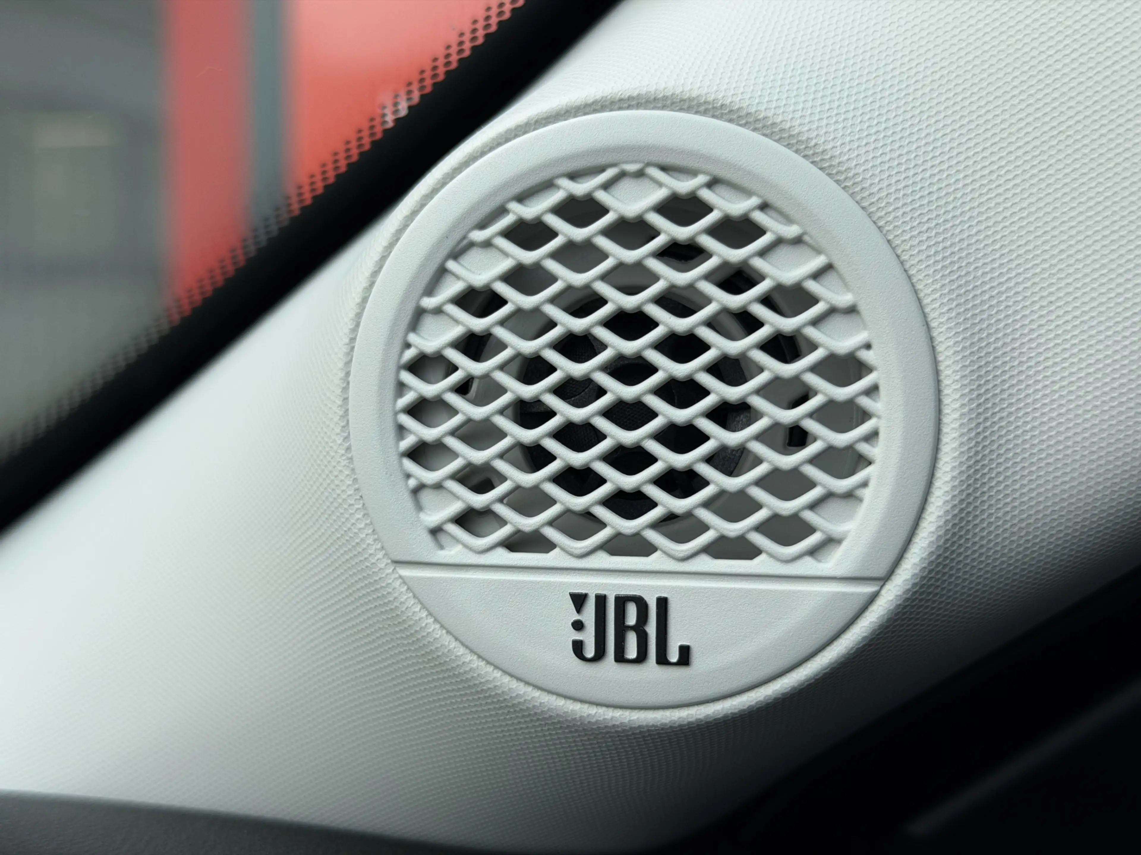 Jeep Avenger 1.2 e-Hybrid Altitude (Elektrische Klep - JBL - Ke — photo 34