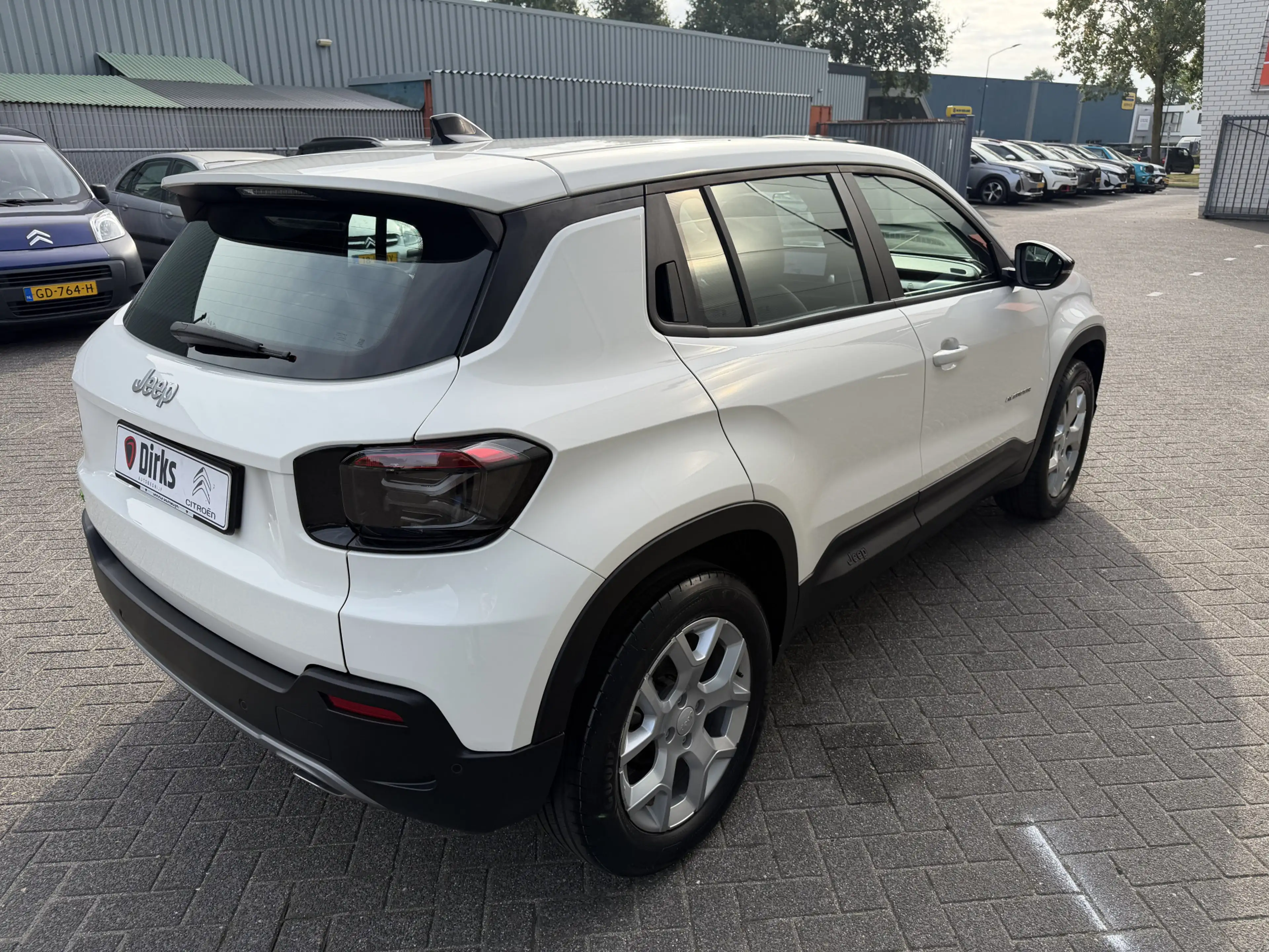 Jeep Avenger 1.2 e-Hybrid Altitude (Elektrische Klep - JBL - Ke — photo 6