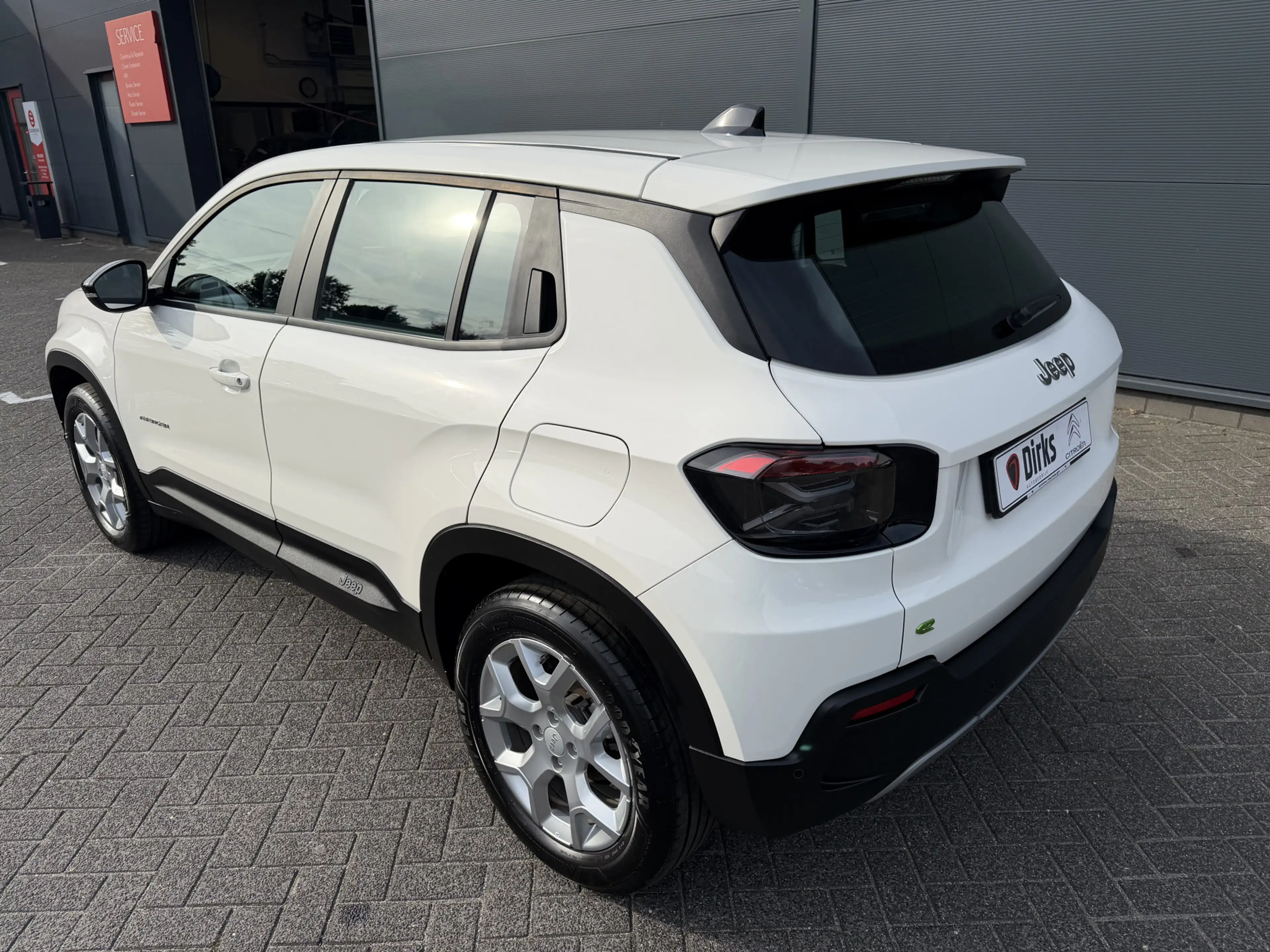 Jeep Avenger 1.2 e-Hybrid Altitude (Elektrische Klep - JBL - Ke — photo 4