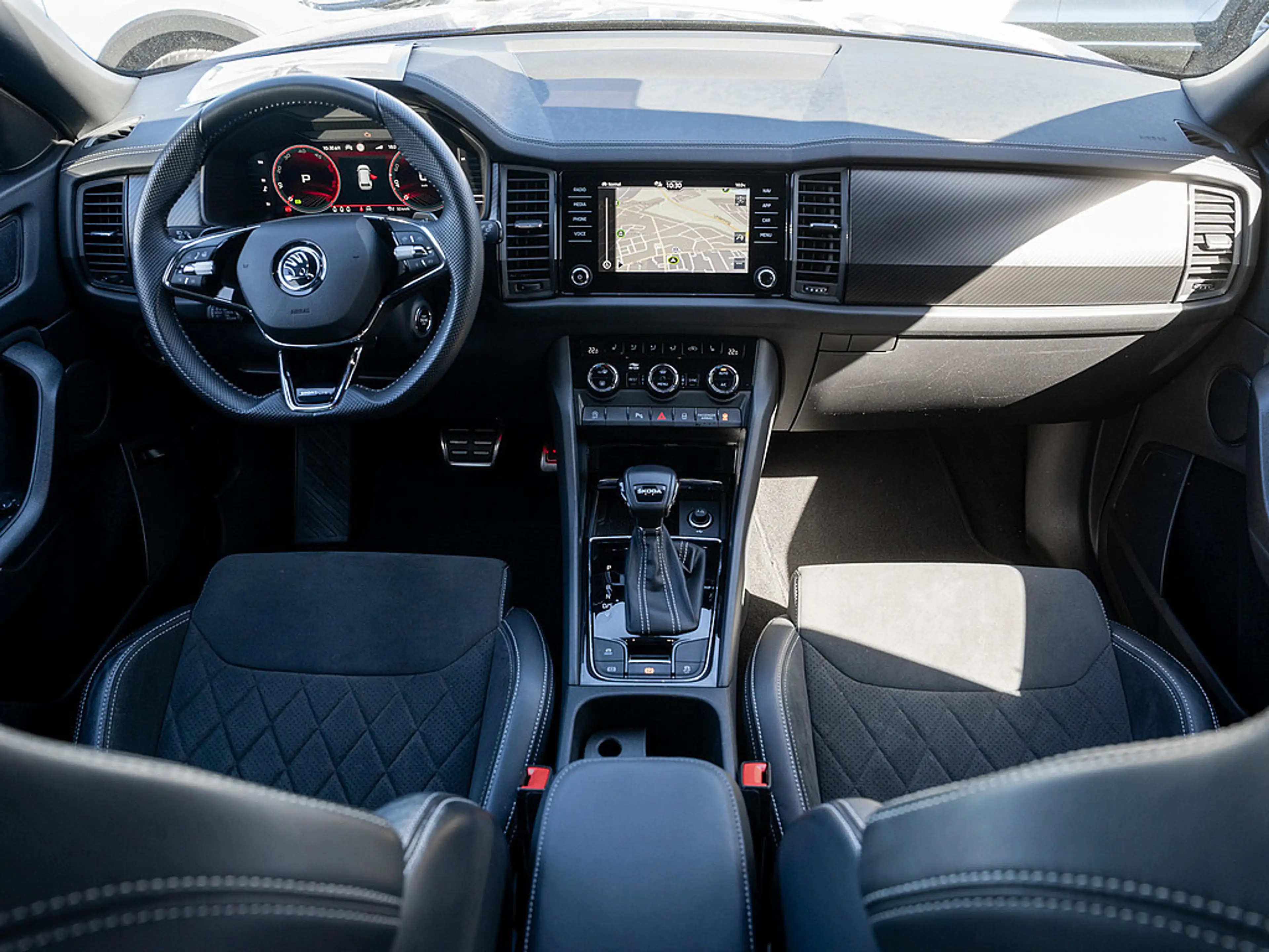 Skoda Kodiaq 2.0 TDI Sportline DSG AHK KEYLESS KAM — photo 6
