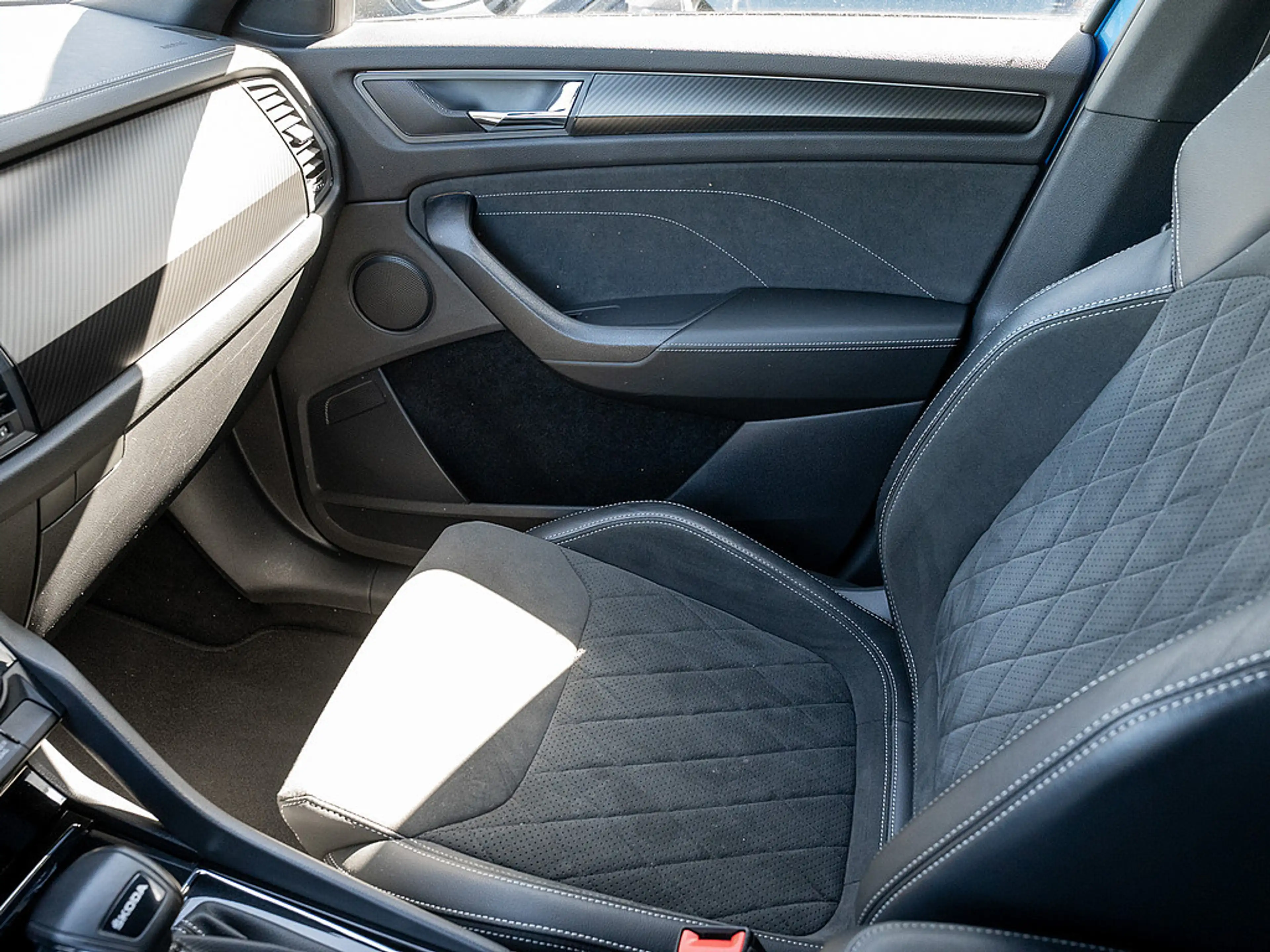 Skoda Kodiaq 2.0 TDI Sportline DSG AHK KEYLESS KAM — photo 10