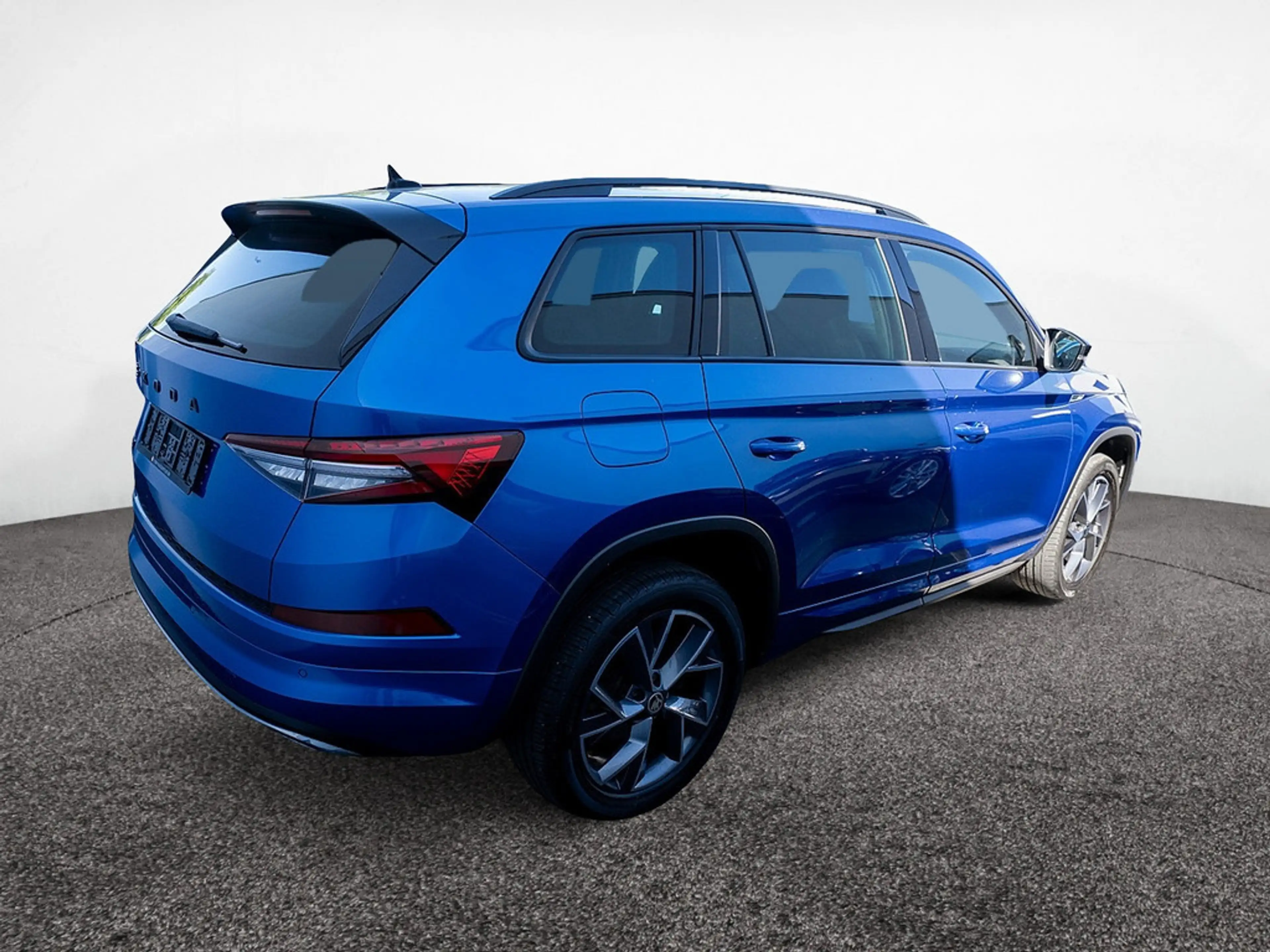 Skoda Kodiaq 2.0 TDI Sportline DSG AHK KEYLESS KAM — photo 3